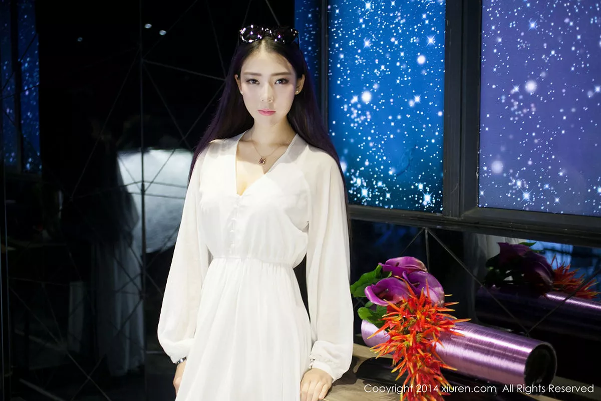 秀人集.com_[XiuRen秀人网]No.131_嫩模梦娜Vanessa白色连身睡裙大尺度真空美胸诱惑写真58P