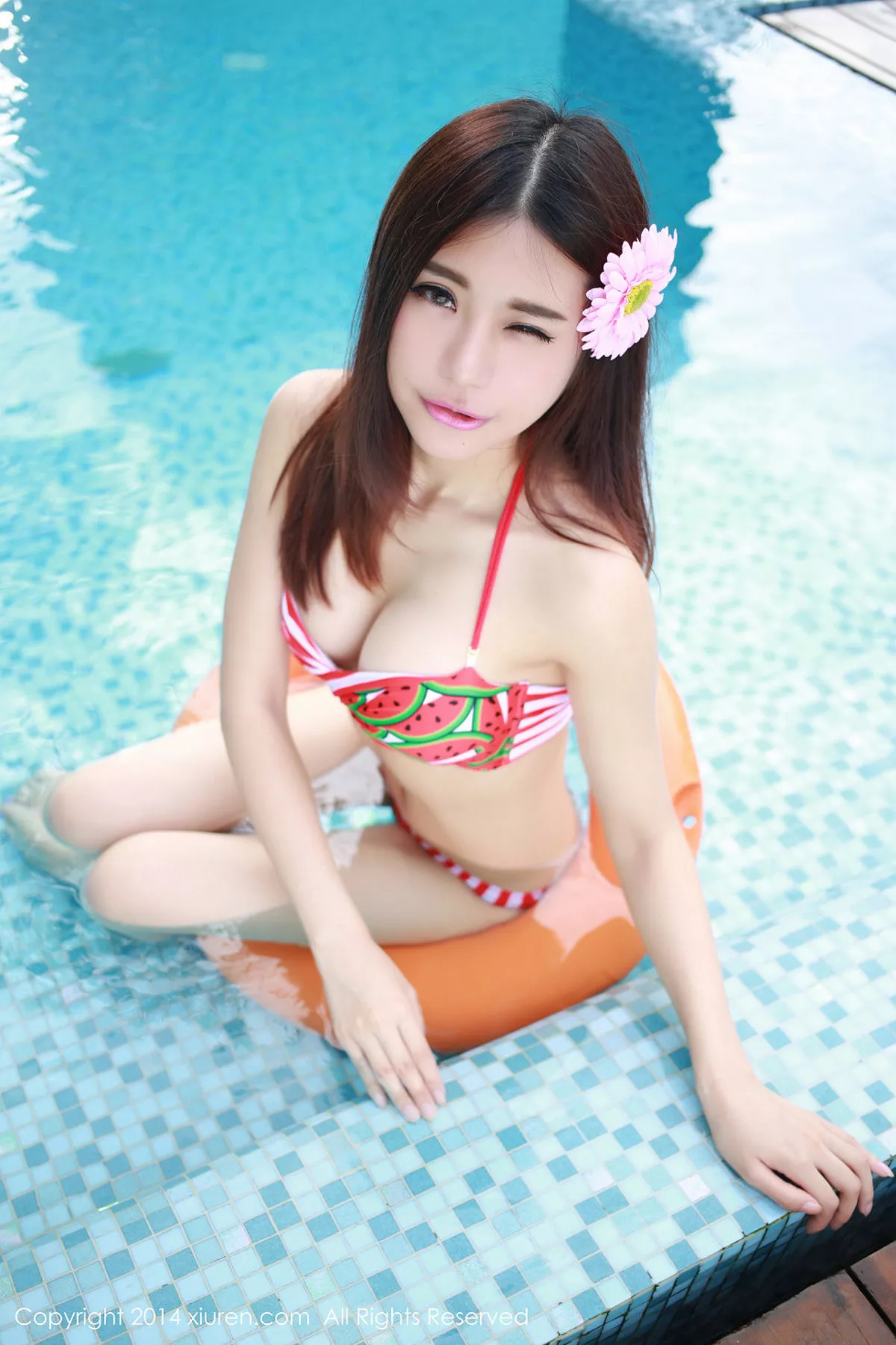 秀人集.com_[XiuRen秀人网]No.180_嫩模美女绮里嘉ula西瓜装比基尼泳池边性感迷人写真59P