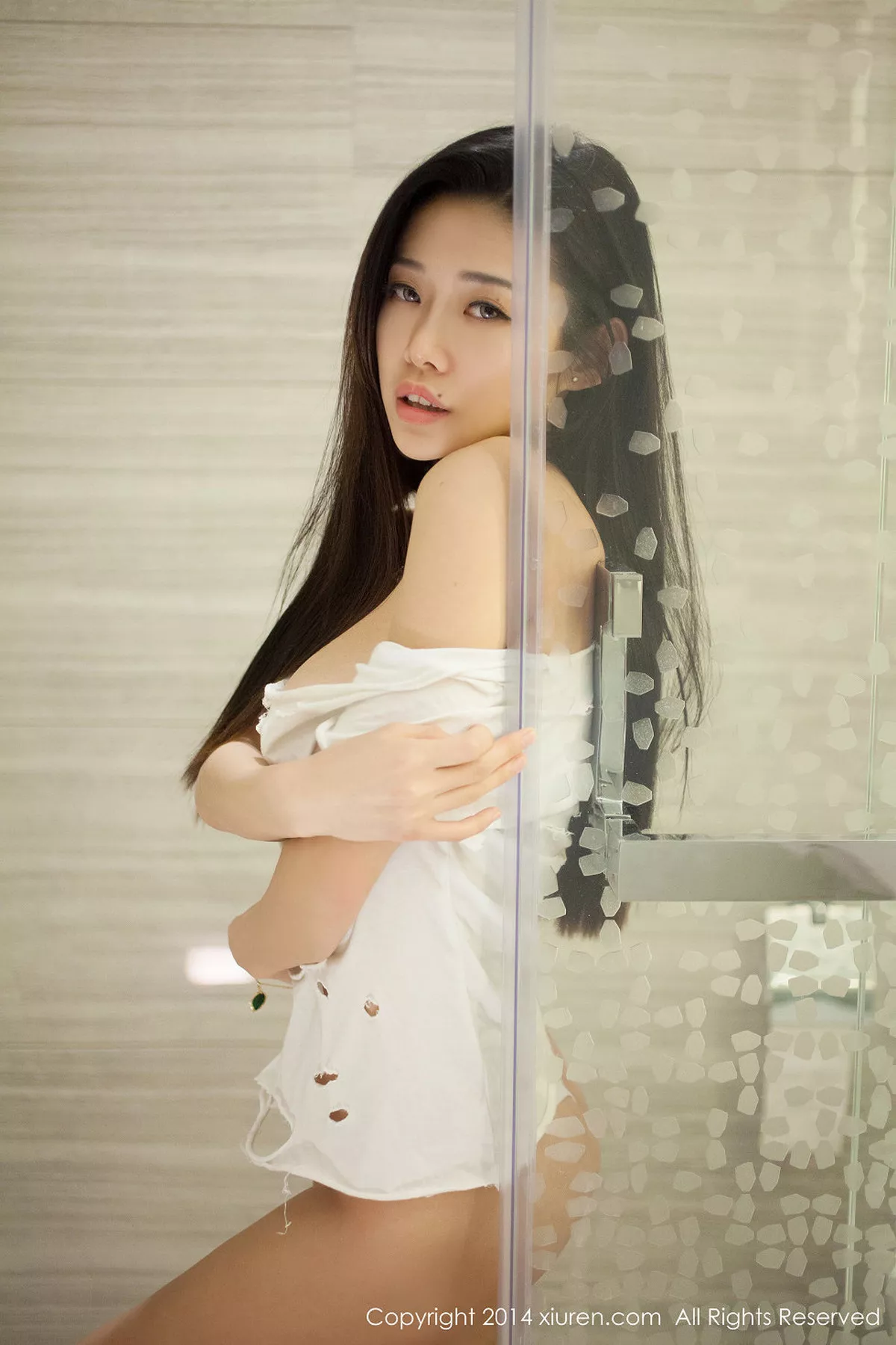 秀人集.com_[XiuRen秀人网]No.184_嫩模luvian本能居家性感比基尼秀豪乳妩媚迷人写真50P