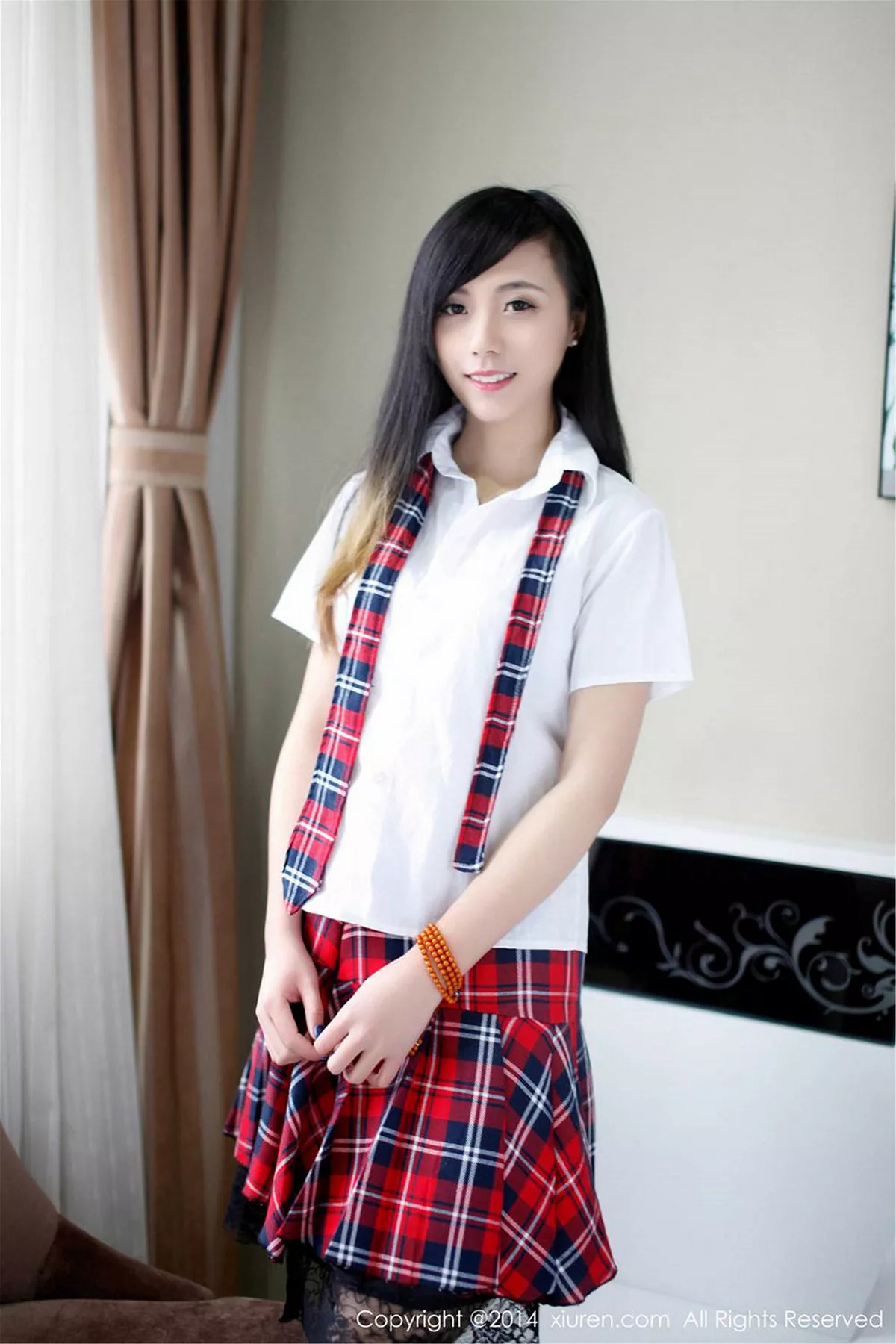 秀人集.com_[XiuRen秀人网]No.254_甜美模特谢忱倬学生制服诱惑+圣诞主题系列海量写真133P