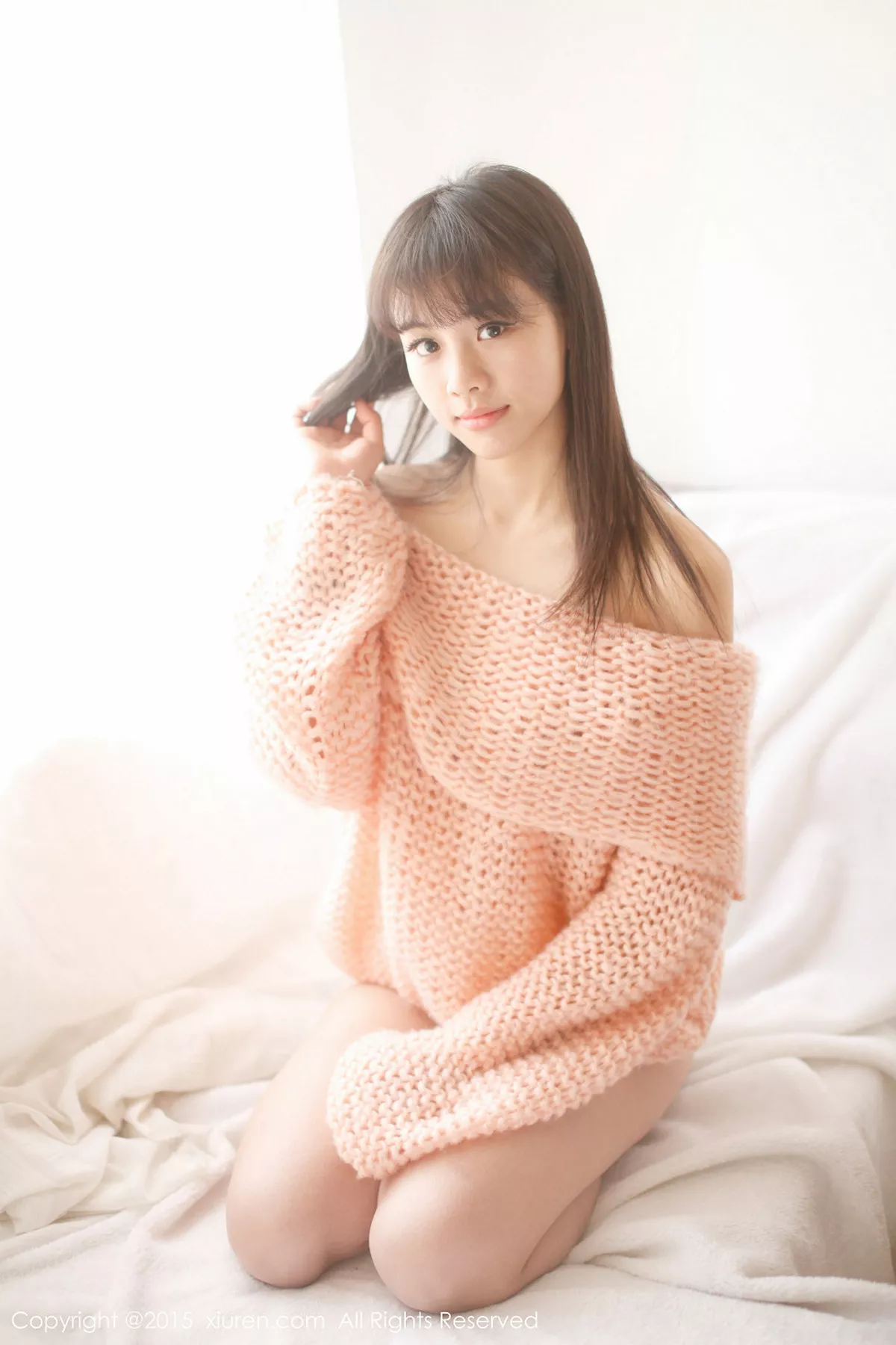 秀人集.com_[XiuRen秀人网]No.318_邻家女孩七米baby户外红色格子裙清新学生装迷人写真112P