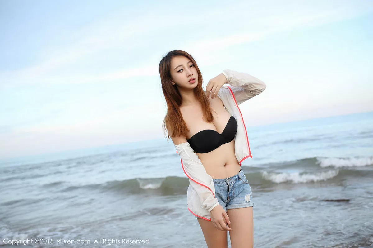 秀人集.com_[XiuRen秀人网]No.346_秀发嫩模丽莉Lily户外白色长裙性感内衣迷人美胸写真52P