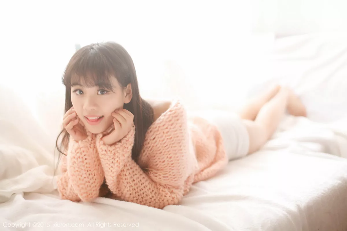 秀人集.com_[XiuRen秀人网]No.318_邻家女孩七米baby户外红色格子裙清新学生装迷人写真112P