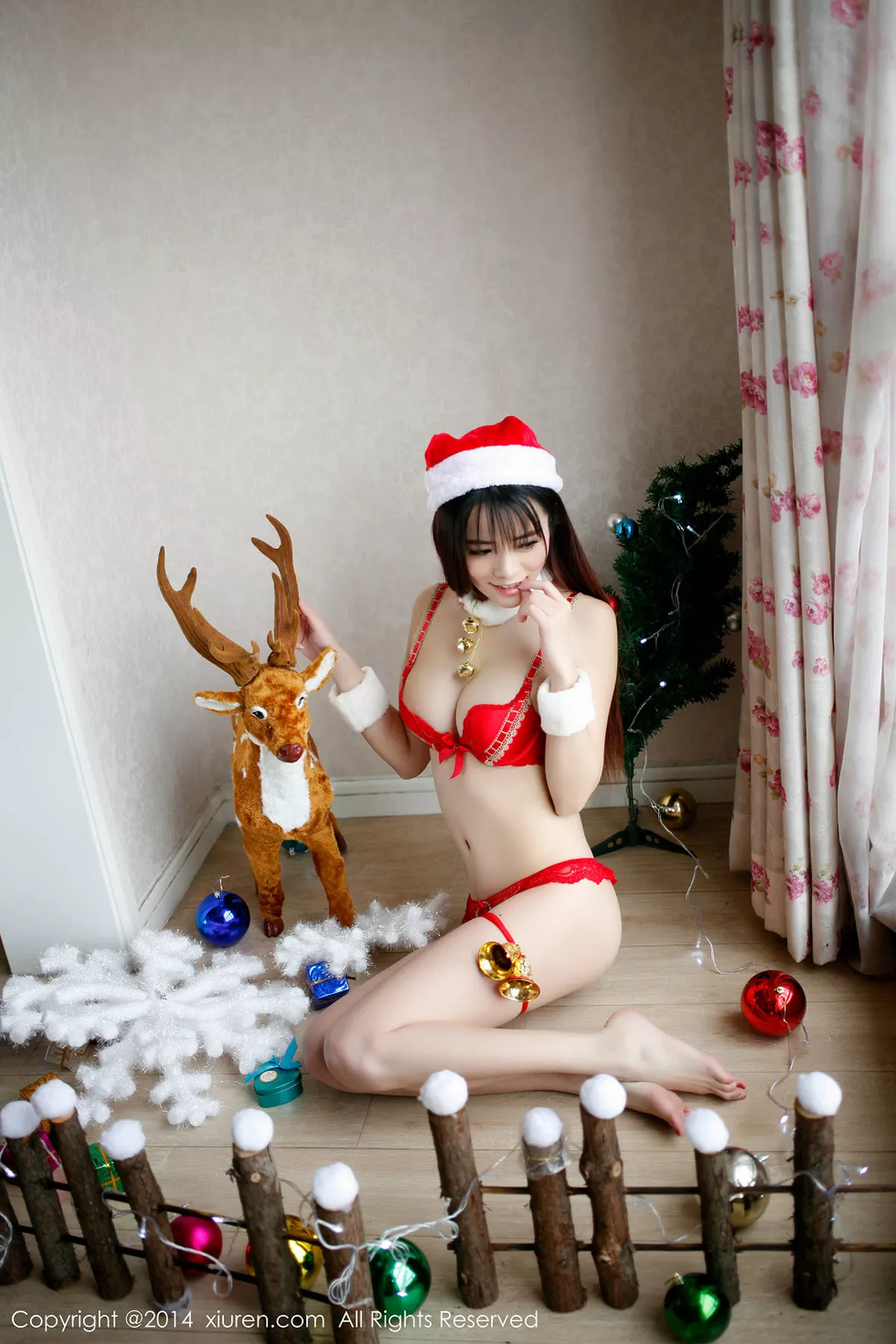 秀人集.com_[XiuRen秀人网]No.259_网络红人美女校花孔一红圣诞主题性感红色内衣完美诱惑写真88P