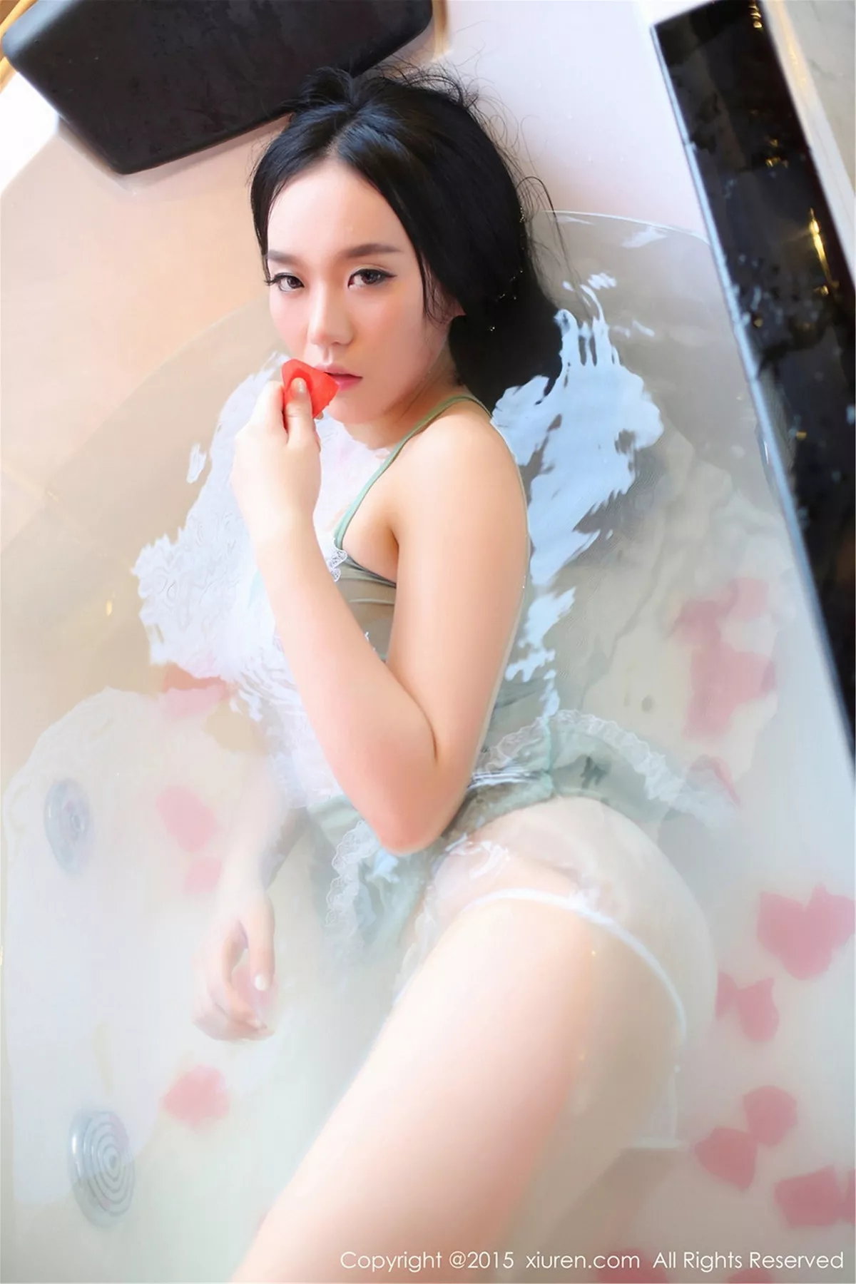 秀人集.com_[XiuRen秀人网]No.273_国产嫩模Jennifer小若居家情趣内衣系列性感美胸写真98P