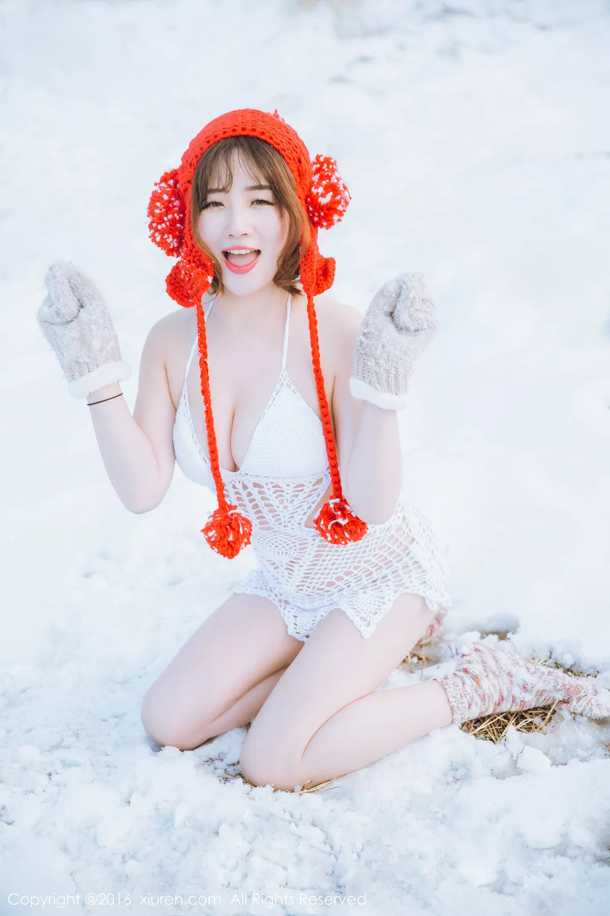 秀人集.com_[XiuRen秀人网]No.484_嫩模徐cake雪地里白色缕空毛衣美丽冻人秀豪乳写真35P