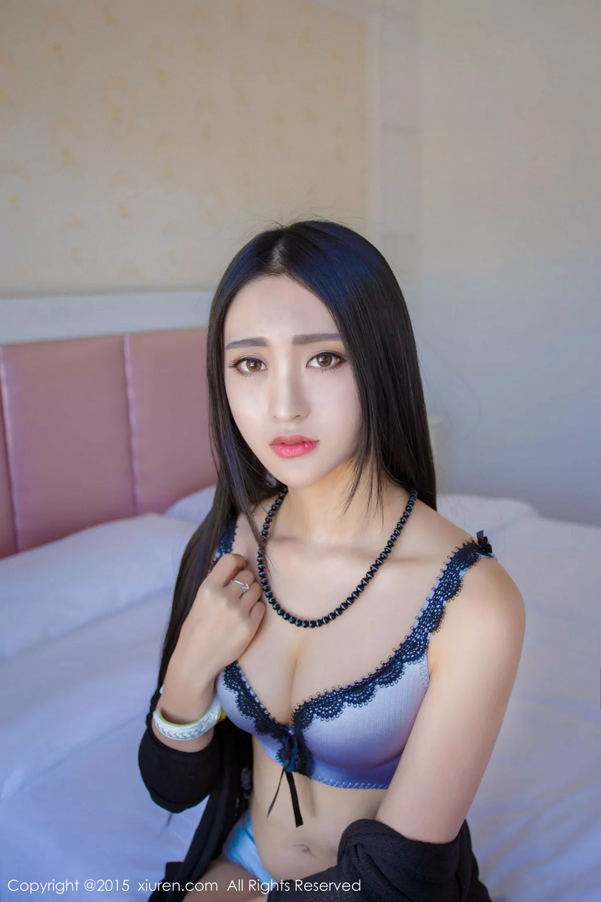 秀人集.com_[XiuRen秀人网]No.421_内地嫩模lucky咏丹黑丝裤袜修长美腿完美身材性感写真71P