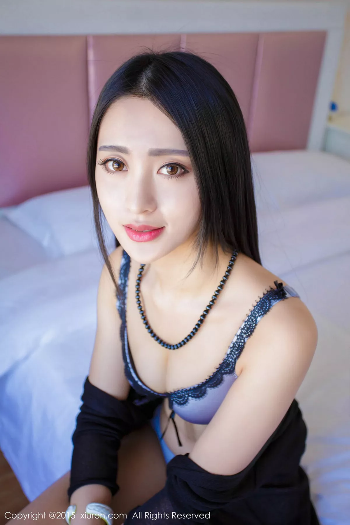 秀人集.com_[XiuRen秀人网]No.421_内地嫩模lucky咏丹黑丝裤袜修长美腿完美身材性感写真71P