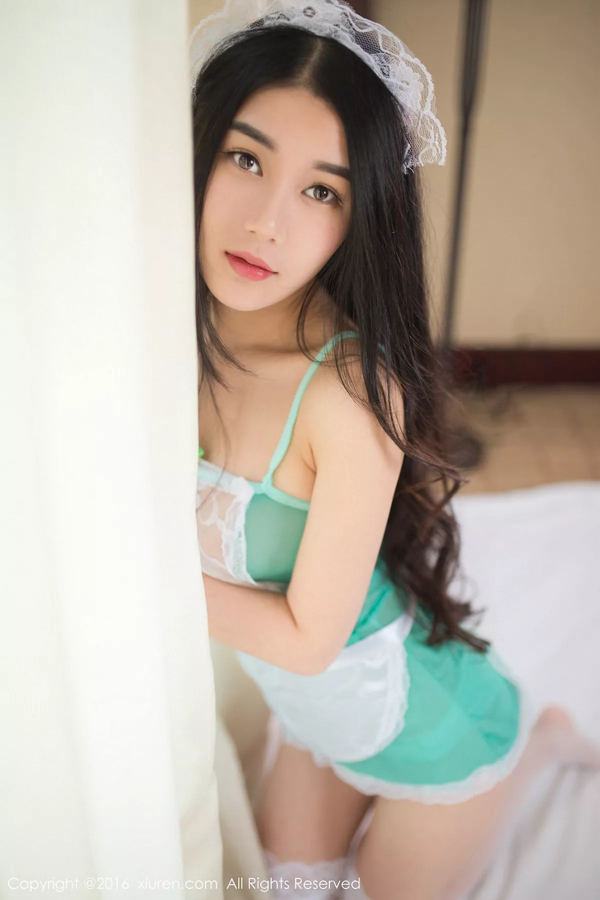 秀人集.com_[XiuRen秀人网]No.530_嫩模王梓童Doirs白色蕾丝厨娘装白丝美腿完美诱惑写真50P