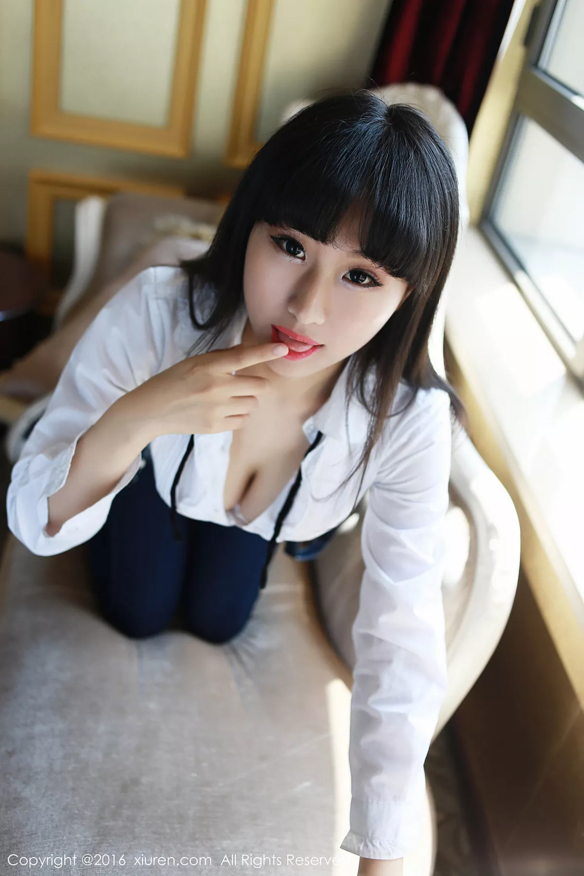 秀人集.com_[XiuRen秀人网]No.520_新人嫩模月音瞳居家私房性感红唇童颜巨乳撩人诱惑写真59P
