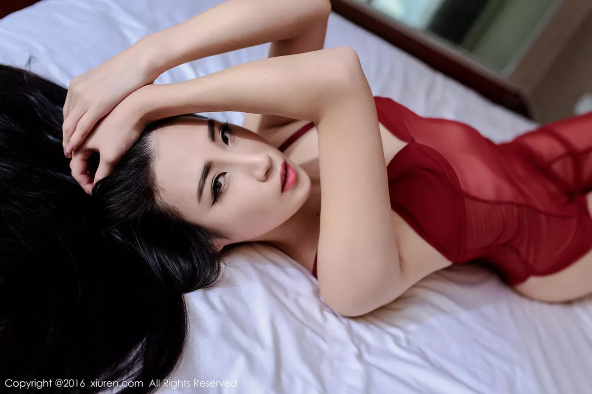秀人集.com_[XiuRen秀人网]No.602_嫩模Wendy智秀居家私房牛仔热裤全裸上身豪乳美臀诱惑写真49P