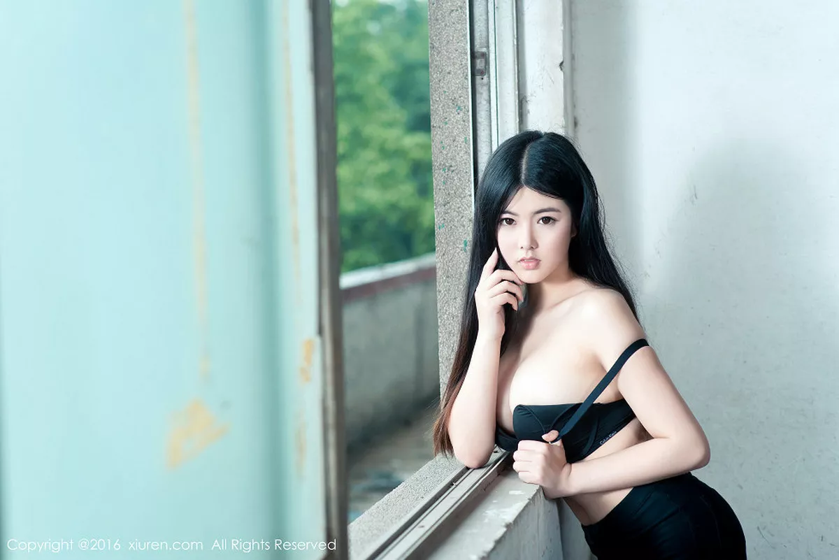 秀人集.com_[XiuRen秀人网]No.518_巨乳嫩模娜露Selena性感黑色内衣日系清新迷人写真52P