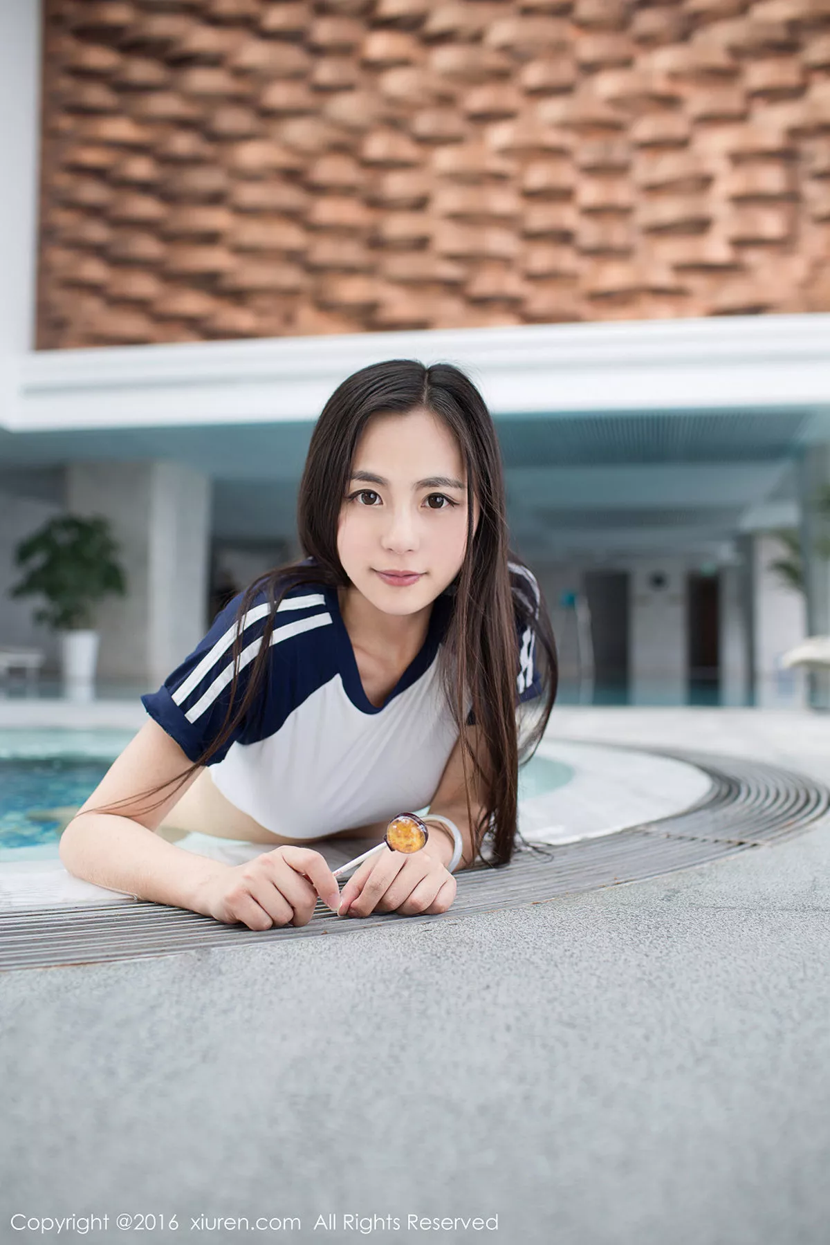 秀人集.com_[XiuRen秀人网]No.521_嫩模Moa小姐黑色厨娘装秀丰满双乳撩人翘臀诱惑写真63P