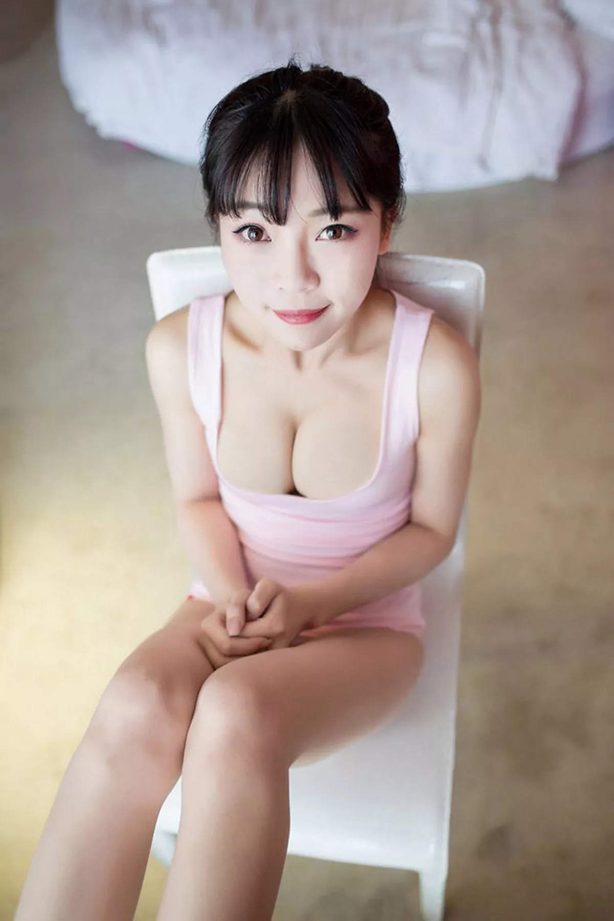 秀人集.com_[XiuRen秀人网]No.593_性感小萝莉Mio莉莉丝粉红吊带背心秀美胸迷人写真52P