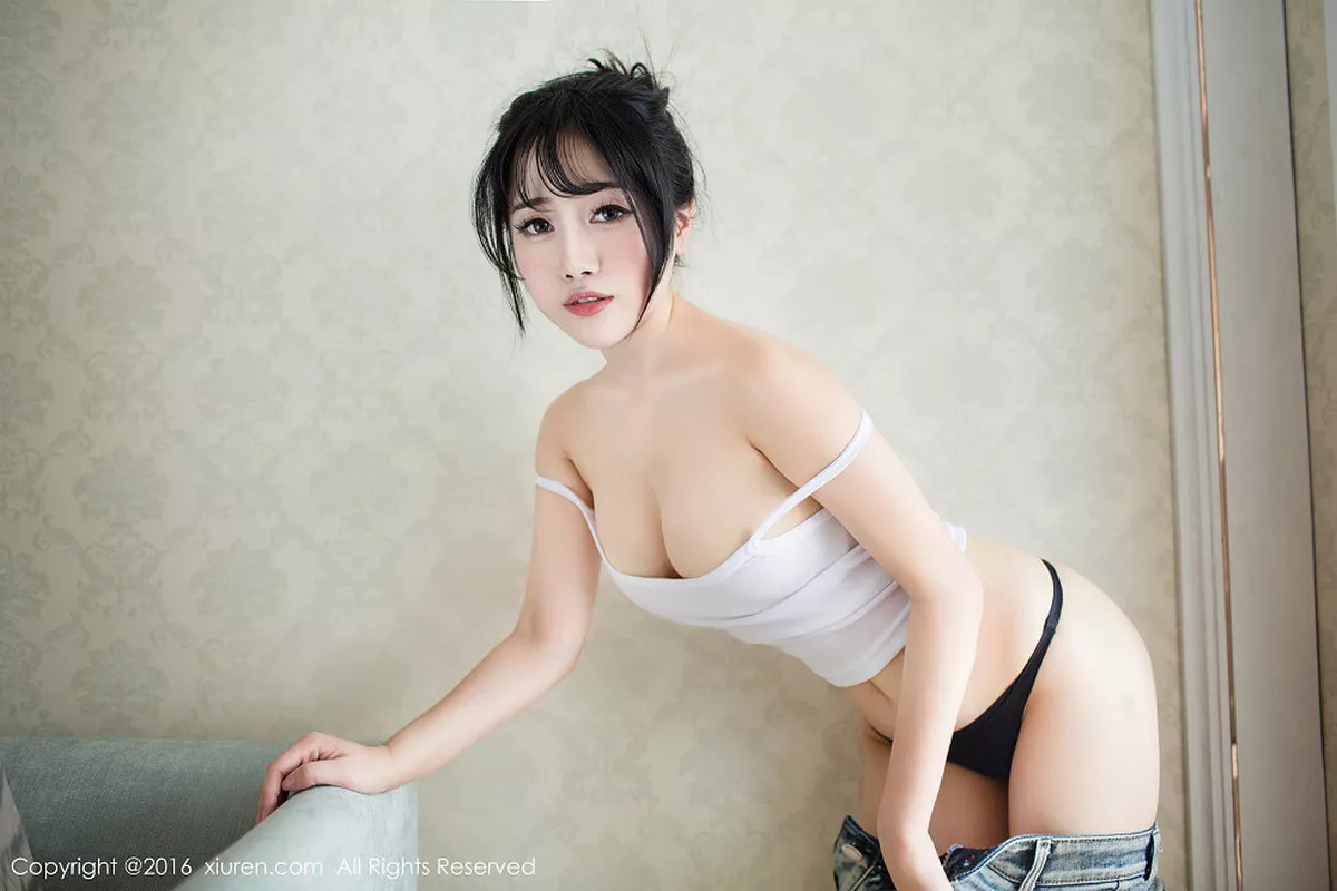 秀人集.com_[XiuRen秀人网]No.550_嫩模兜豆靓Youlina香蕉小护士撩人姿势完美诱惑写真63P