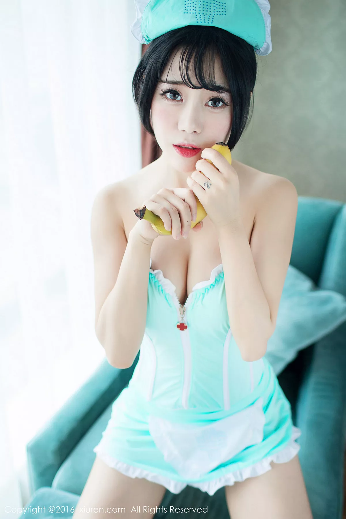 秀人集.com_[XiuRen秀人网]No.550_嫩模兜豆靓Youlina香蕉小护士撩人姿势完美诱惑写真63P