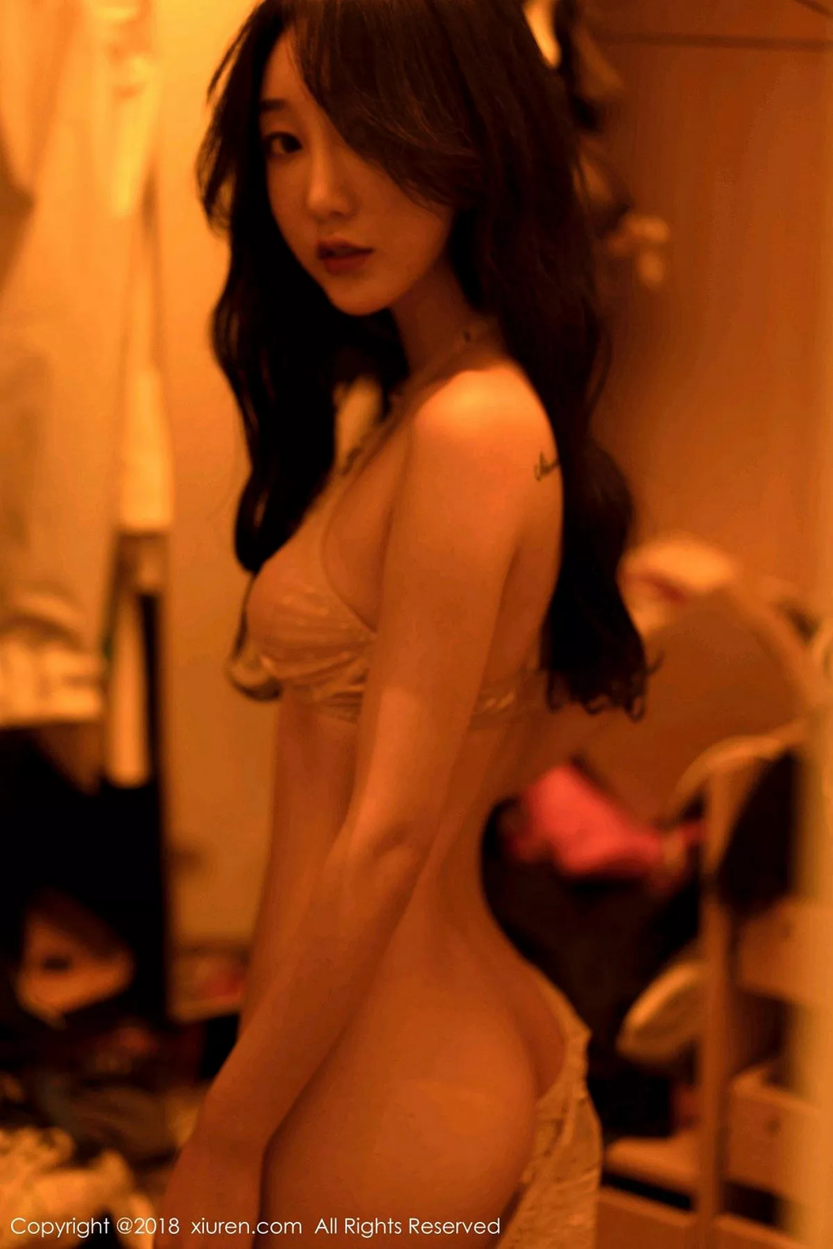 秀人集.com_[XiuRen秀人网]No.1210_嫩模小九月浴缸里白色蕾丝内衣半脱双手挡乳火辣诱惑写真40P