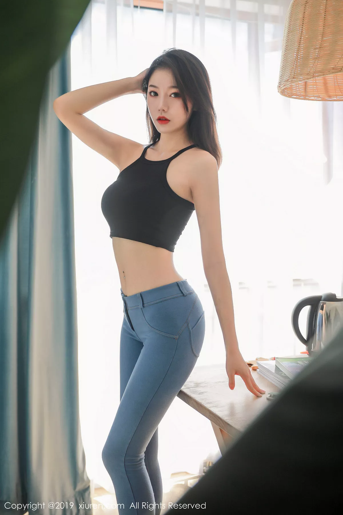 秀人集.com_[XiuRen秀人网]No.1698_女神YUNDUOER牛仔裤秀完美曲线半脱露豪乳极致诱惑写真54P