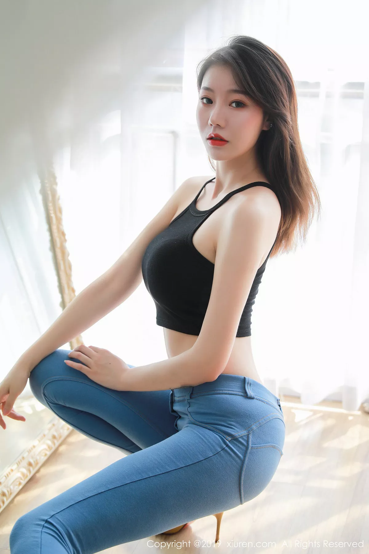 秀人集.com_[XiuRen秀人网]No.1698_女神YUNDUOER牛仔裤秀完美曲线半脱露豪乳极致诱惑写真54P