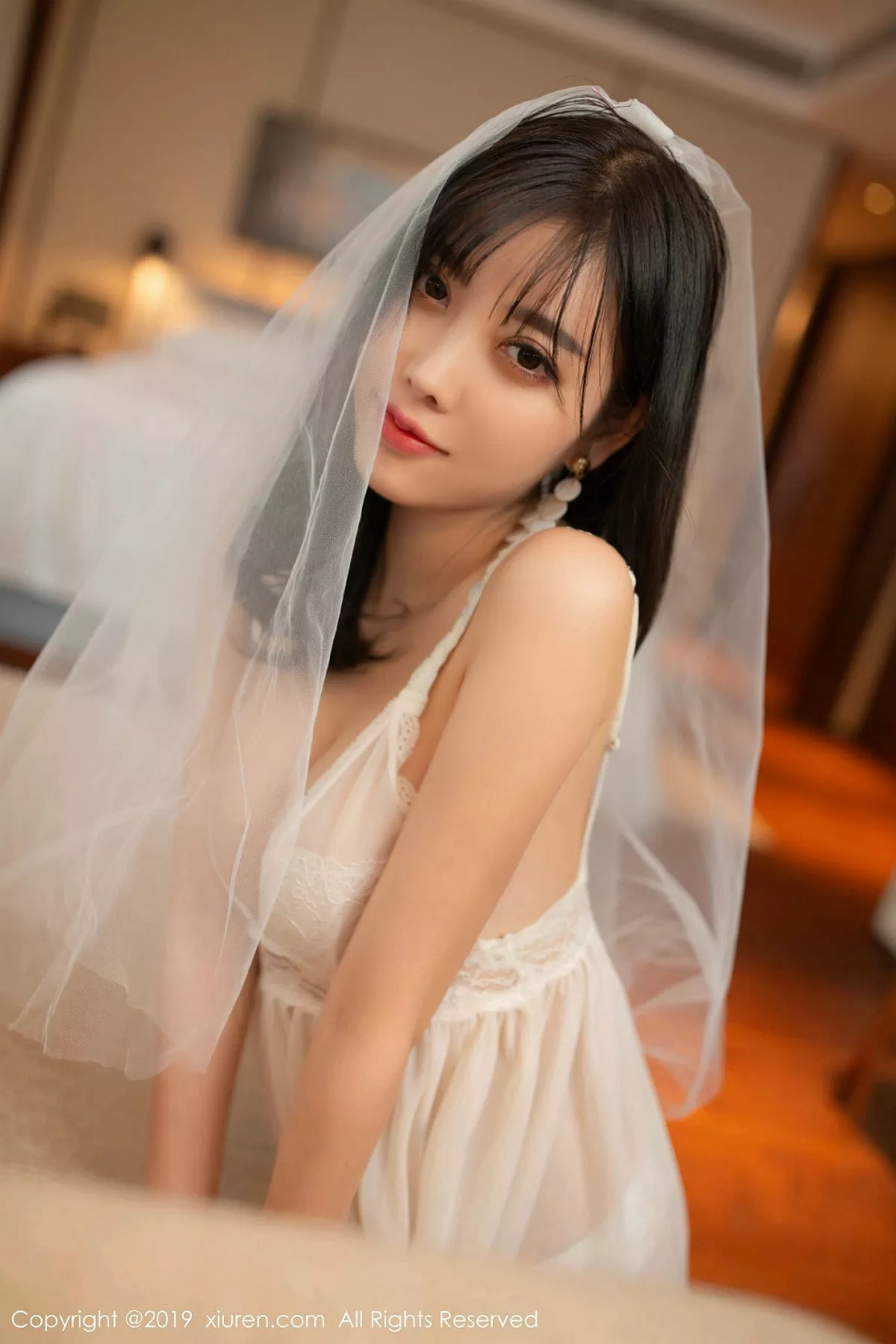 秀人集.com_[XiuRen秀人网]No.1819_女神杨晨晨sugar私房新娘主题薄纱内衣秀完美身材诱惑写真87P