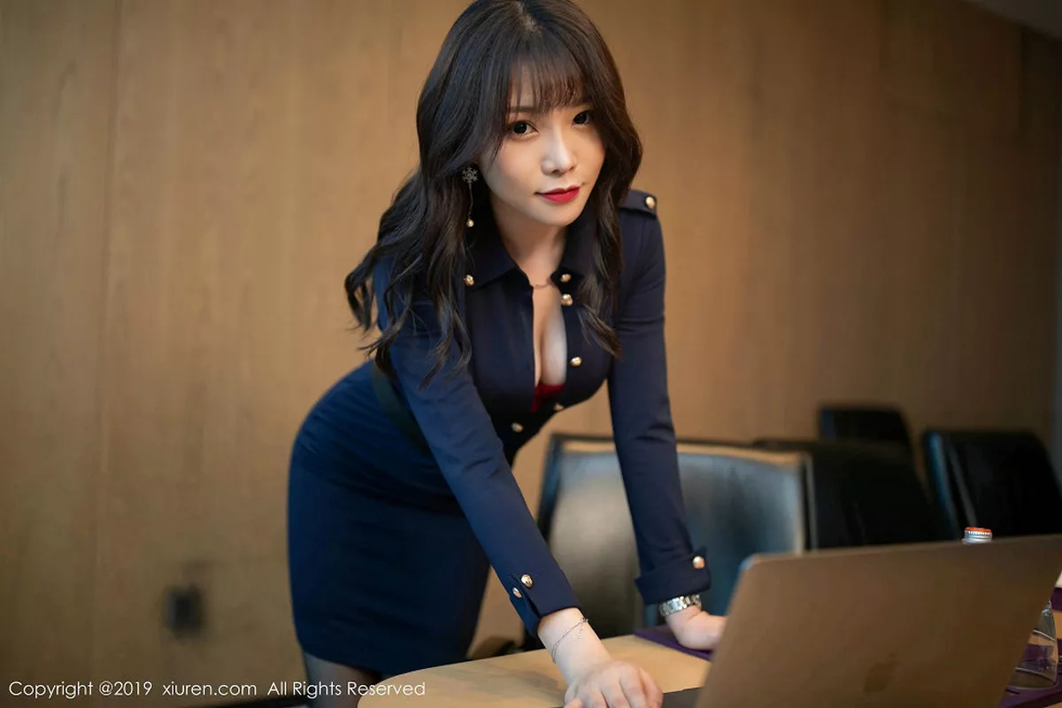 秀人集.com_[XiuRen秀人网]No.1839_女神芝芝Booty办公室主题红色蕾丝内衣捆绑艺极致诱惑写真71P