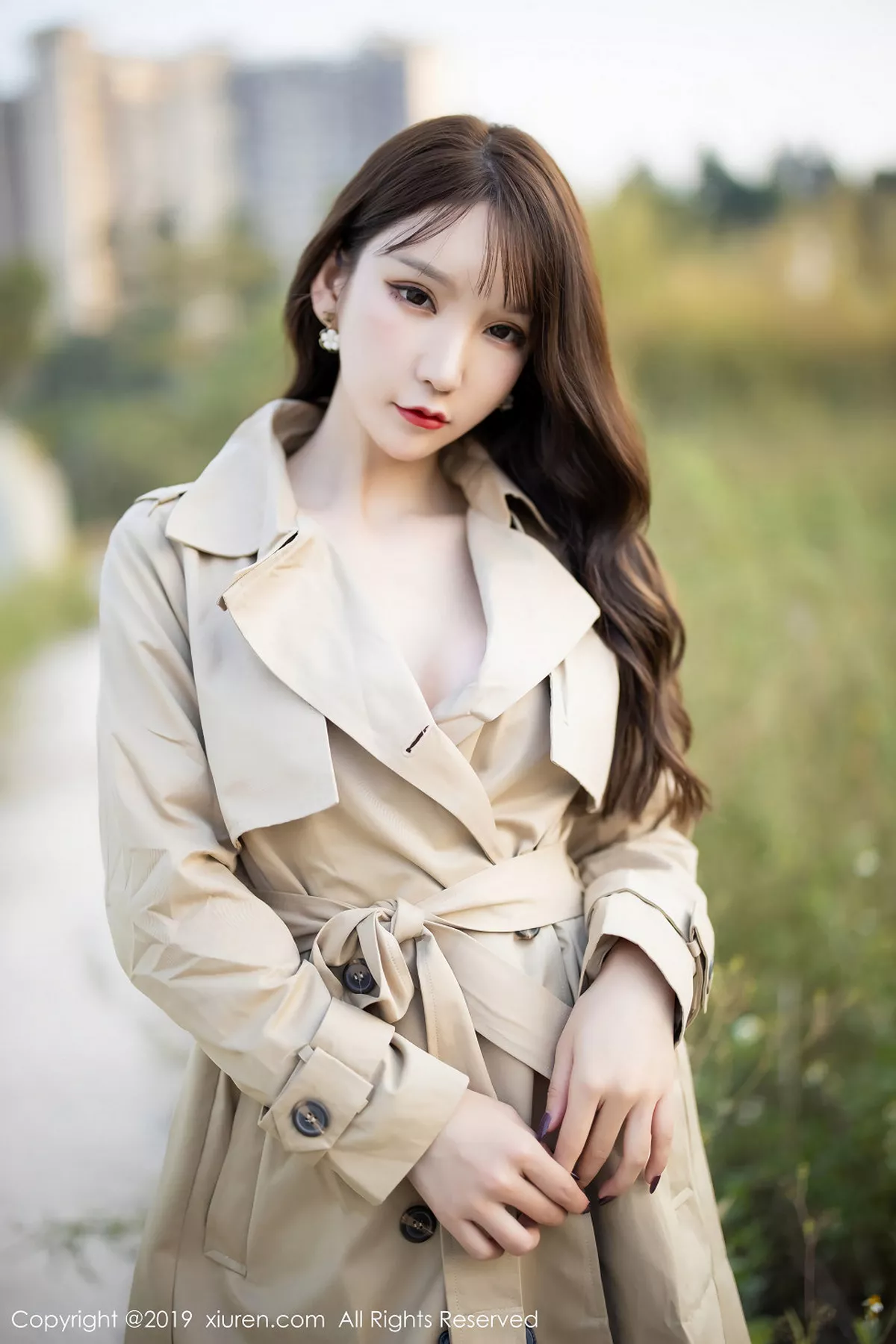 秀人集.com_[XiuRen秀人网]No.1876_女神周于希Sandy户外精致黑色内衣配吊带黑丝袜撩人诱惑写真93P