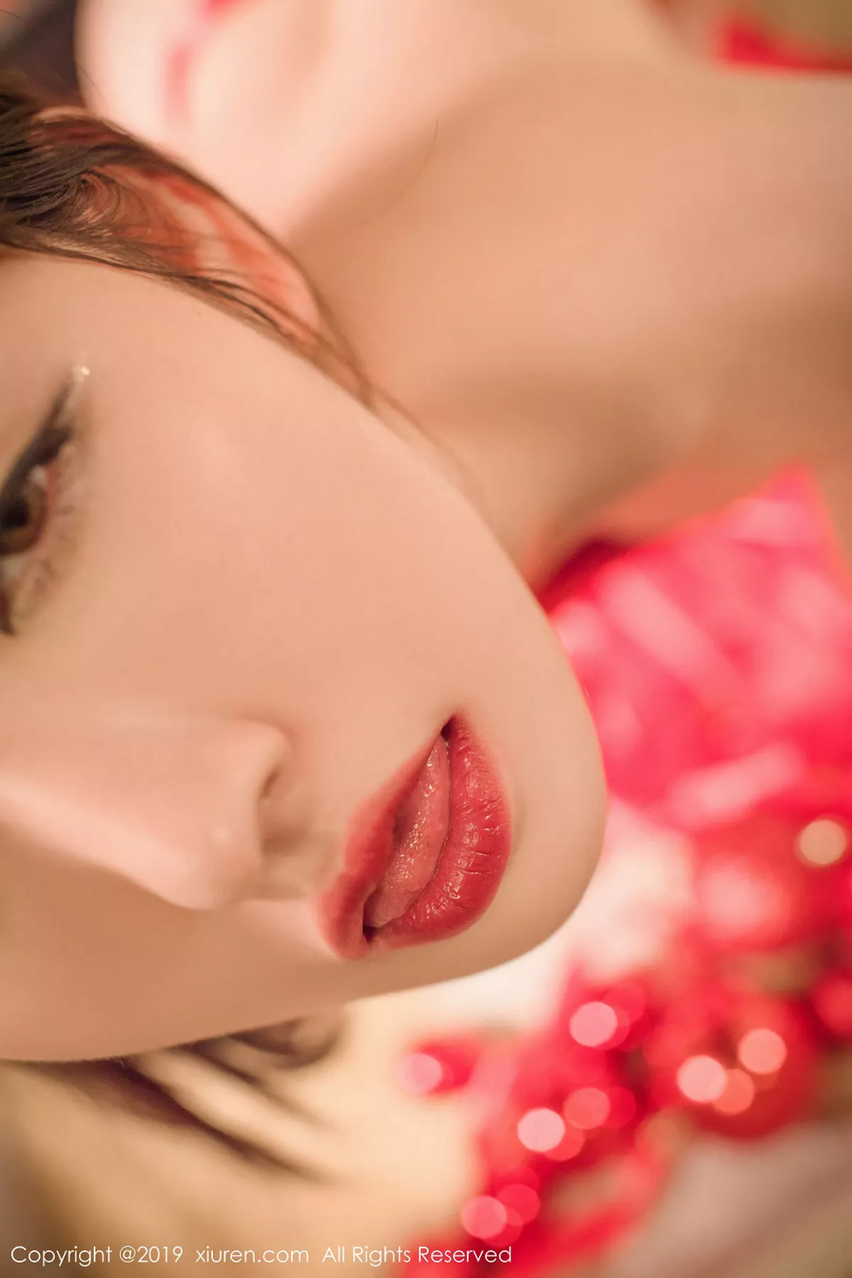 秀人集.com_[XiuRen秀人网]No.1878_女神沈梦瑶圣诞礼物主题红色飘带裹身秀火辣身材极致诱惑写真60P