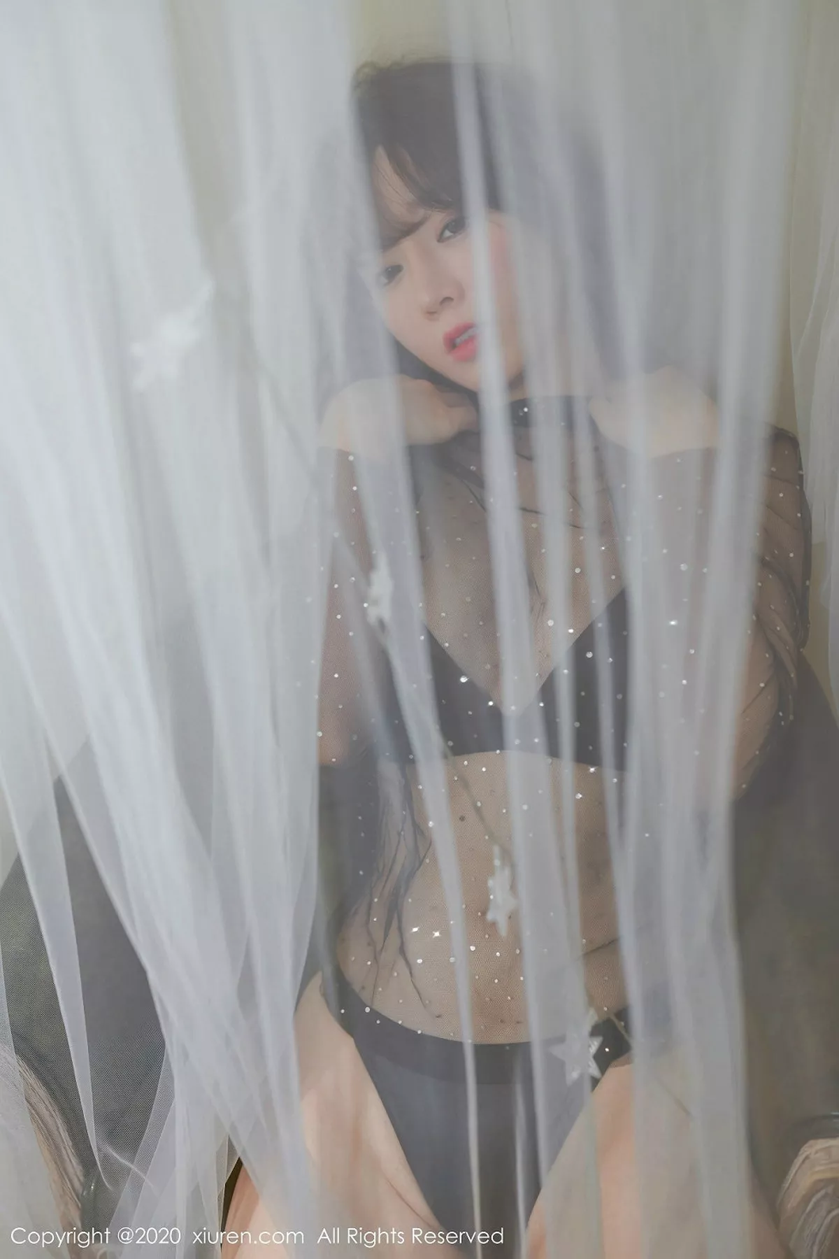 秀人集.com_[XiuRen秀人网]No.1925_女神王雨纯私房床上黑色睡衣秀豪乳半球撩人姿势极致诱惑写真54P