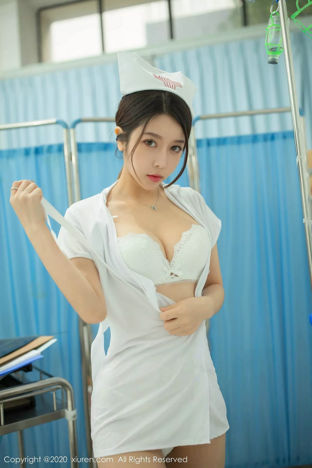 秀人集.com_[XiuRen秀人网]No.1941_嫩模夏诗诗Sally私房性感护士装半脱露白色内衣完美诱惑写真95P