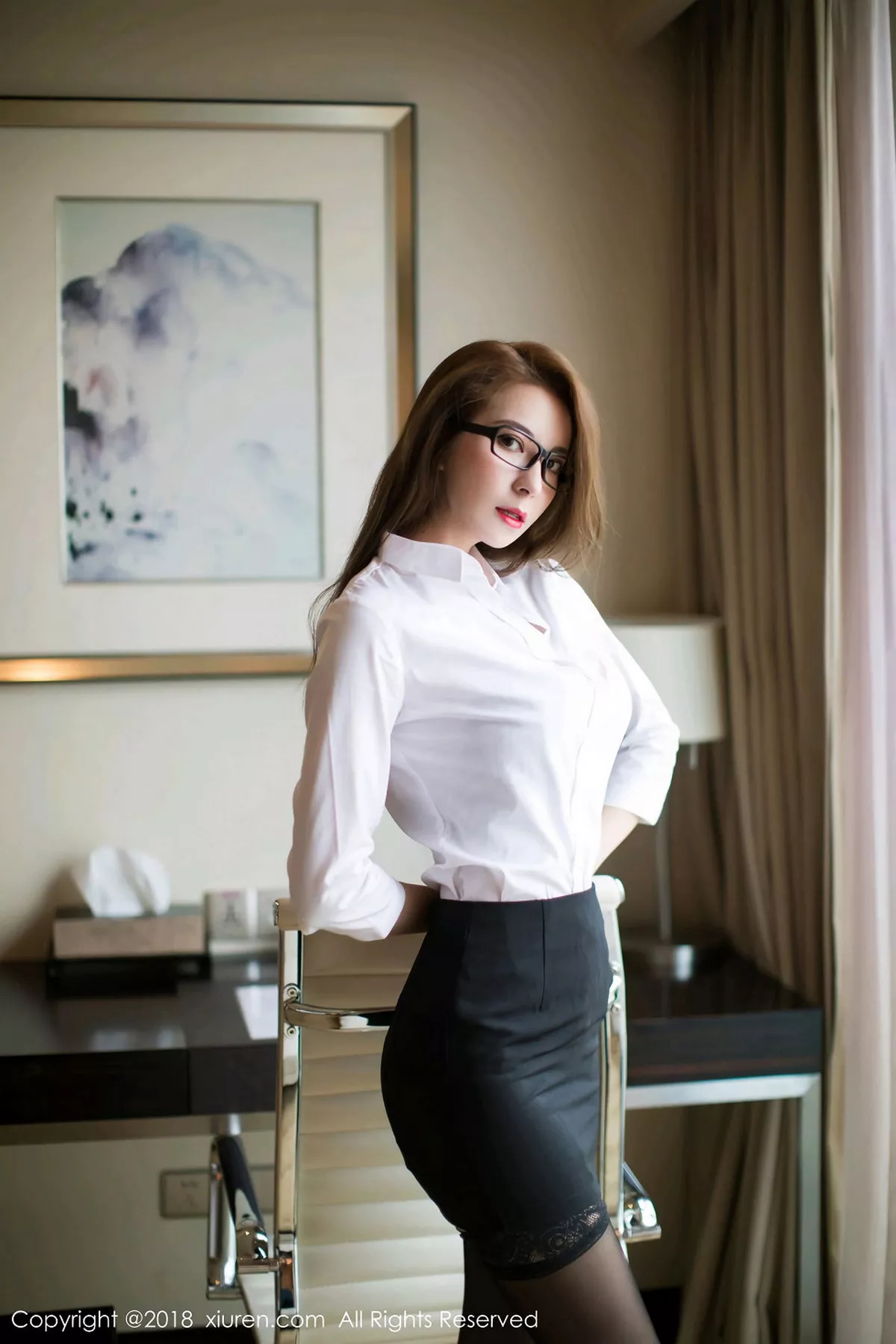 秀人集.com_[XiuRen秀人网]No.1290_气质美女Carry秘书OL白衬衣黑短裙配黑丝裤袜撩人诱惑写真66P