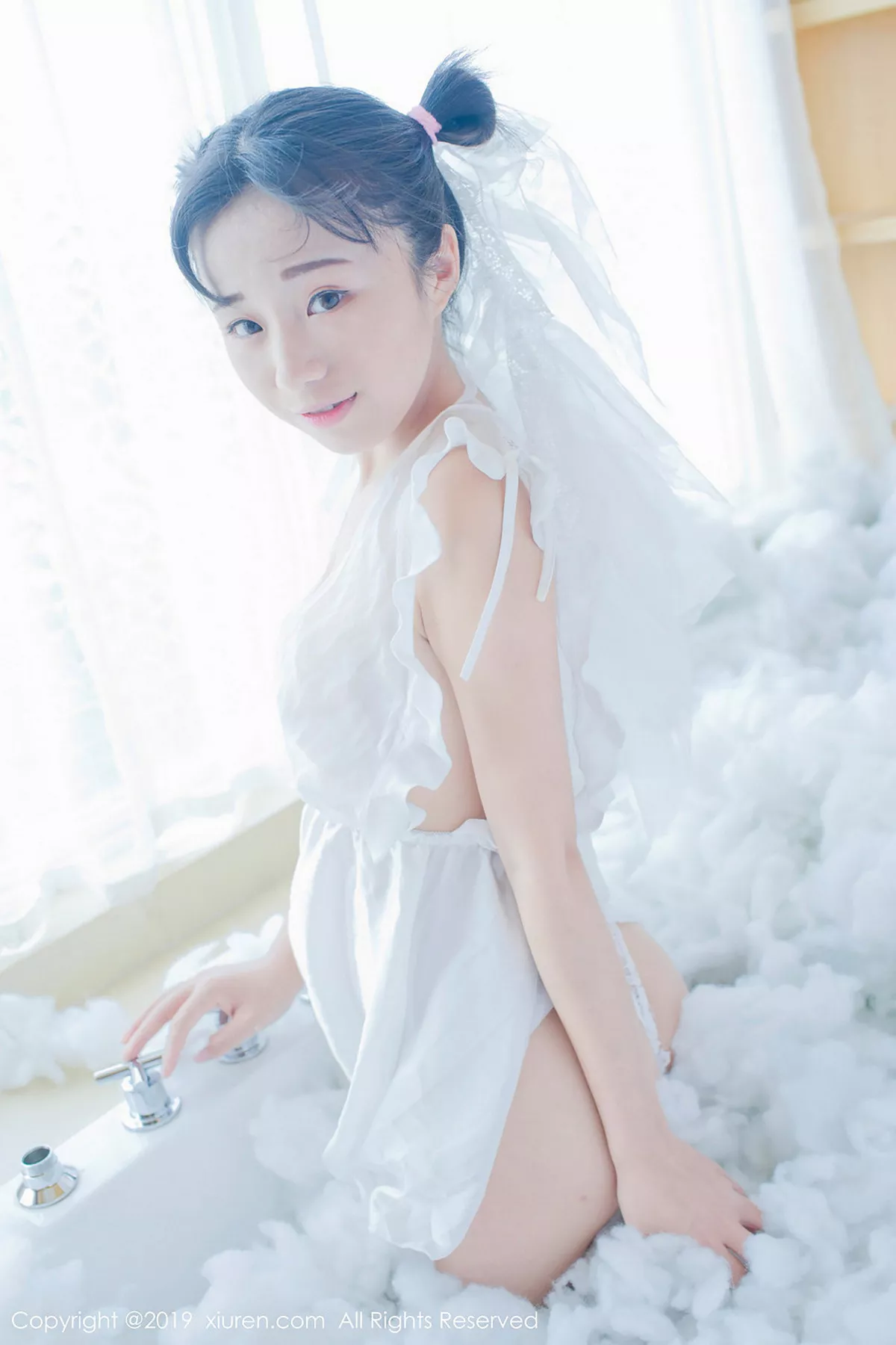 秀人集.com_[XiuRen秀人网]No.1313_豪乳嫩模仓井优香私房白色蕾丝薄纱露傲人豪乳撩人诱惑写真45P
