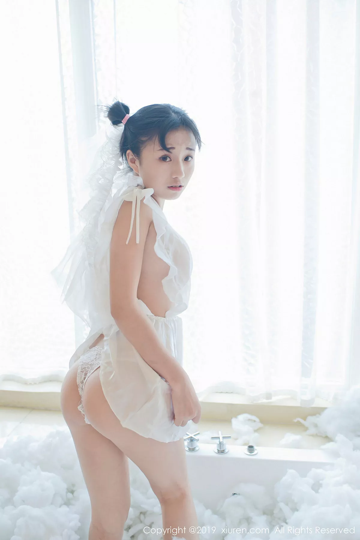 秀人集.com_[XiuRen秀人网]No.1313_豪乳嫩模仓井优香私房白色蕾丝薄纱露傲人豪乳撩人诱惑写真45P