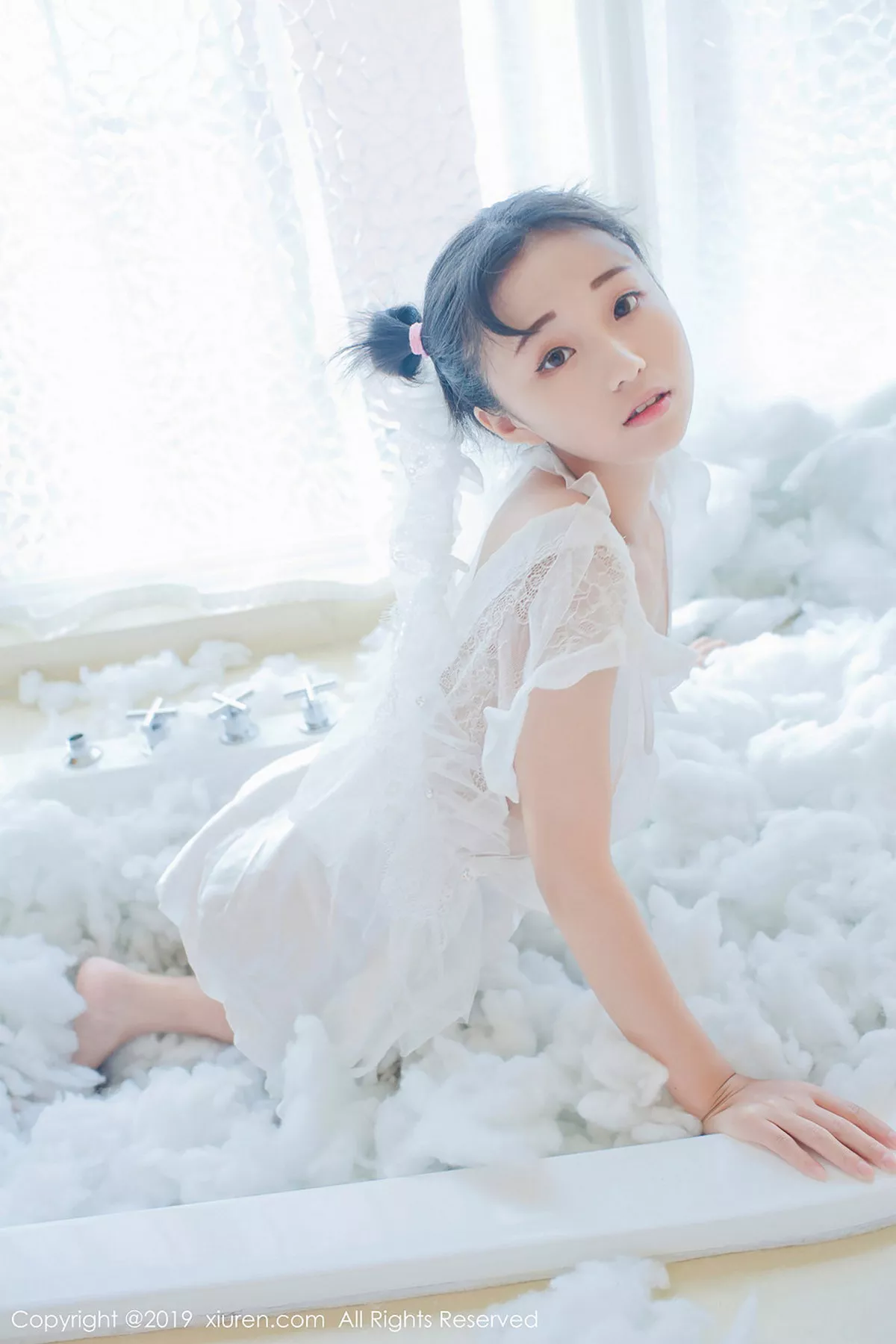 秀人集.com_[XiuRen秀人网]No.1313_豪乳嫩模仓井优香私房白色蕾丝薄纱露傲人豪乳撩人诱惑写真45P
