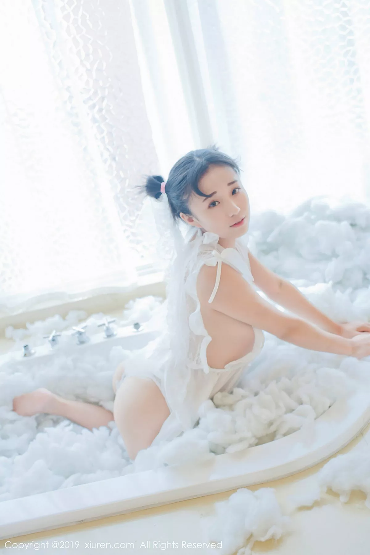 秀人集.com_[XiuRen秀人网]No.1313_豪乳嫩模仓井优香私房白色蕾丝薄纱露傲人豪乳撩人诱惑写真45P