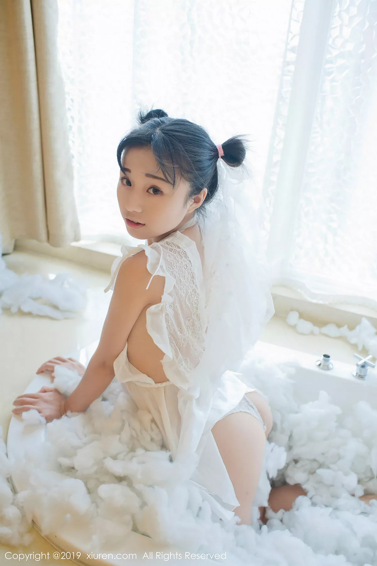 秀人集.com_[XiuRen秀人网]No.1313_豪乳嫩模仓井优香私房白色蕾丝薄纱露傲人豪乳撩人诱惑写真45P