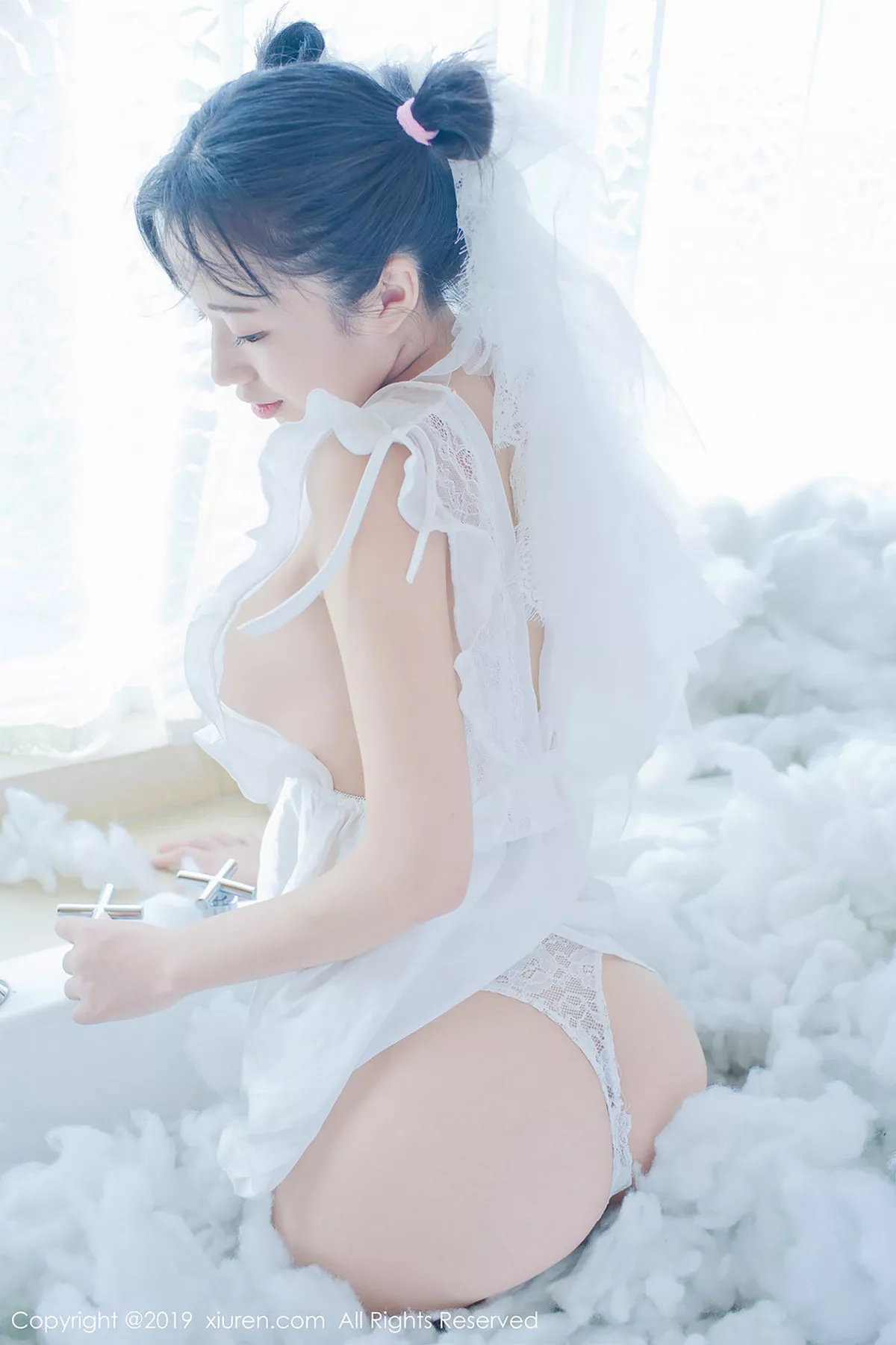 秀人集.com_[XiuRen秀人网]No.1313_豪乳嫩模仓井优香私房白色蕾丝薄纱露傲人豪乳撩人诱惑写真45P