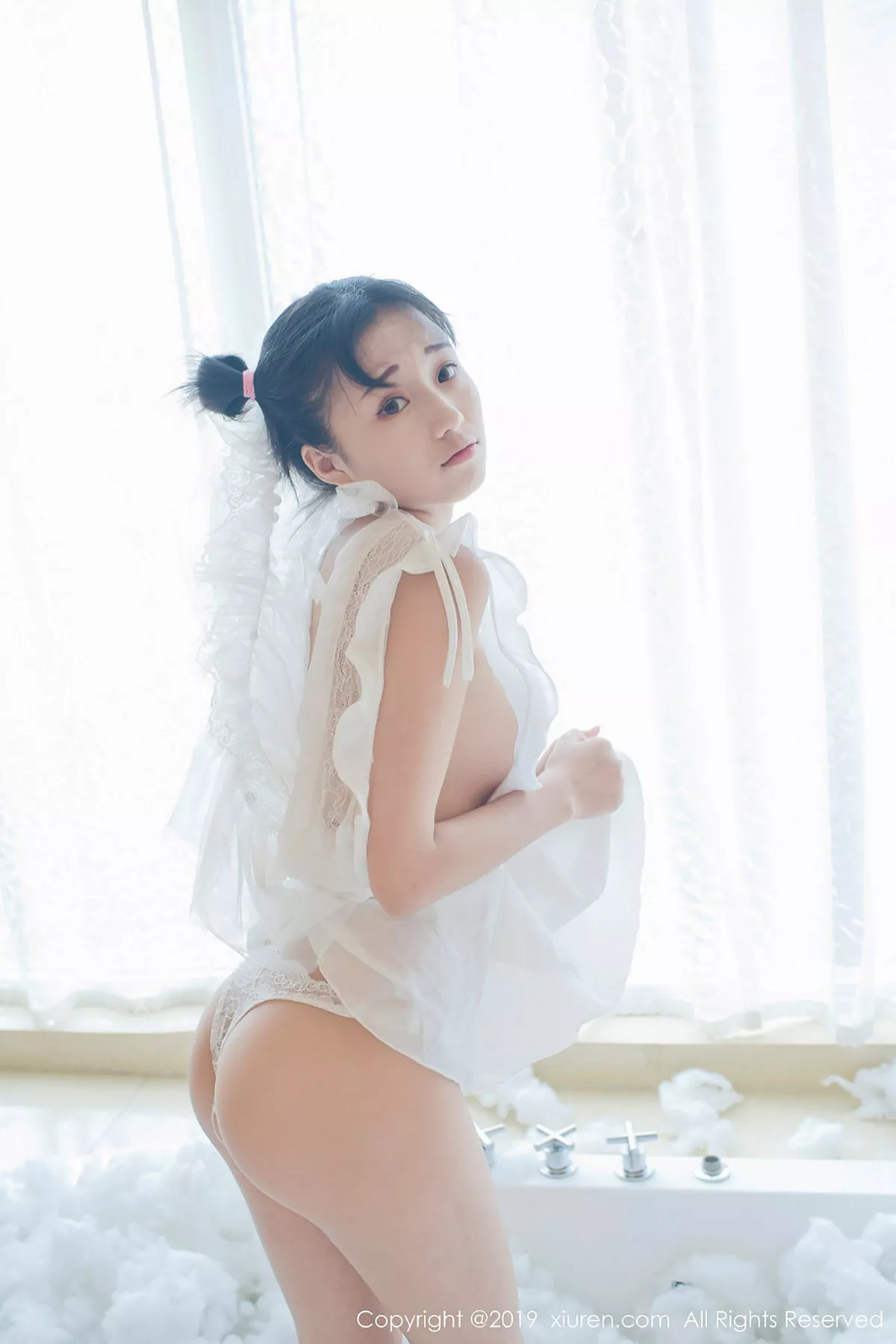 秀人集.com_[XiuRen秀人网]No.1313_豪乳嫩模仓井优香私房白色蕾丝薄纱露傲人豪乳撩人诱惑写真45P