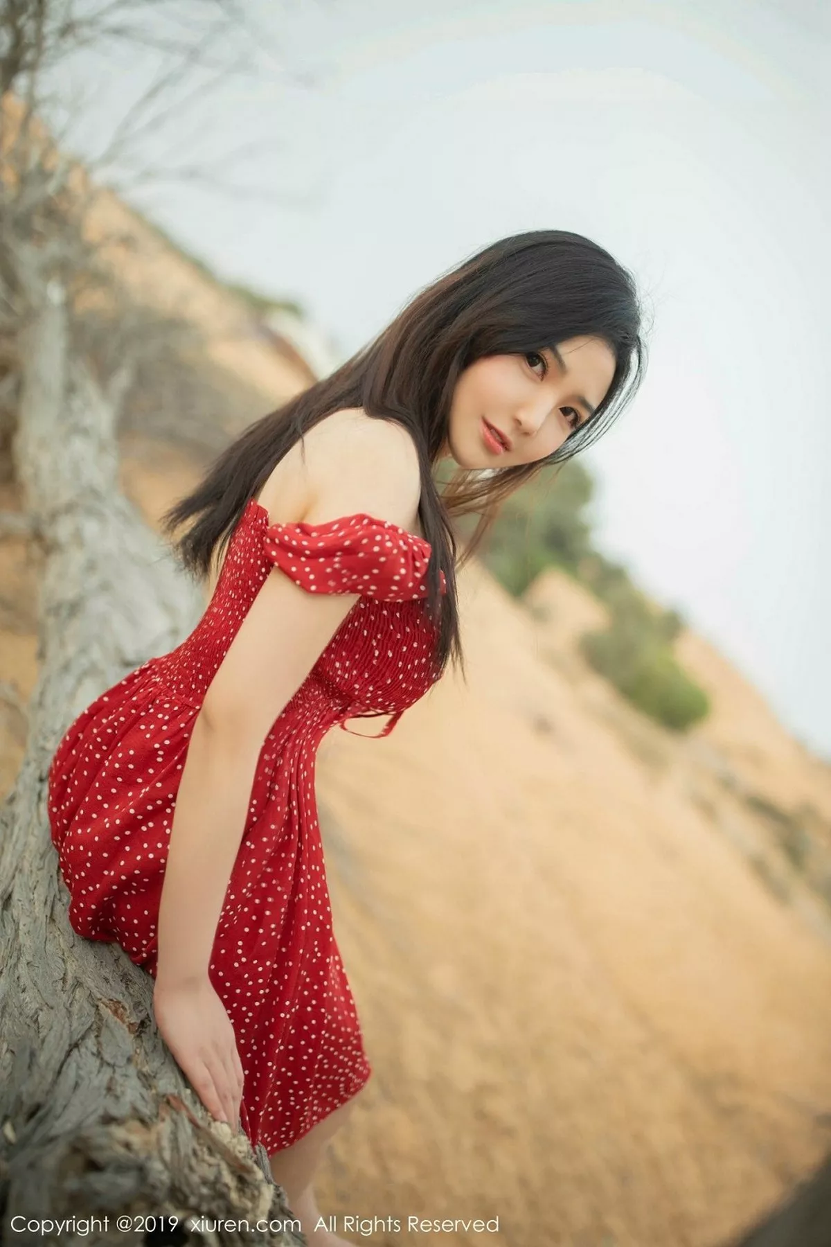 秀人集.com_[XiuRen秀人网]No.1388_女神徐微微mia迪拜旅拍蕾丝情趣内衣秀豪乳翘臀诱惑写真54P
