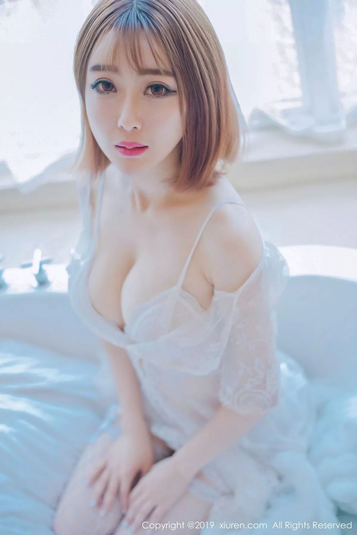 秀人集.com_[XiuRen秀人网]No.1406_嫩模凌萍儿私房白色蕾丝内衣配吊带白丝渔网完美诱惑写真47P