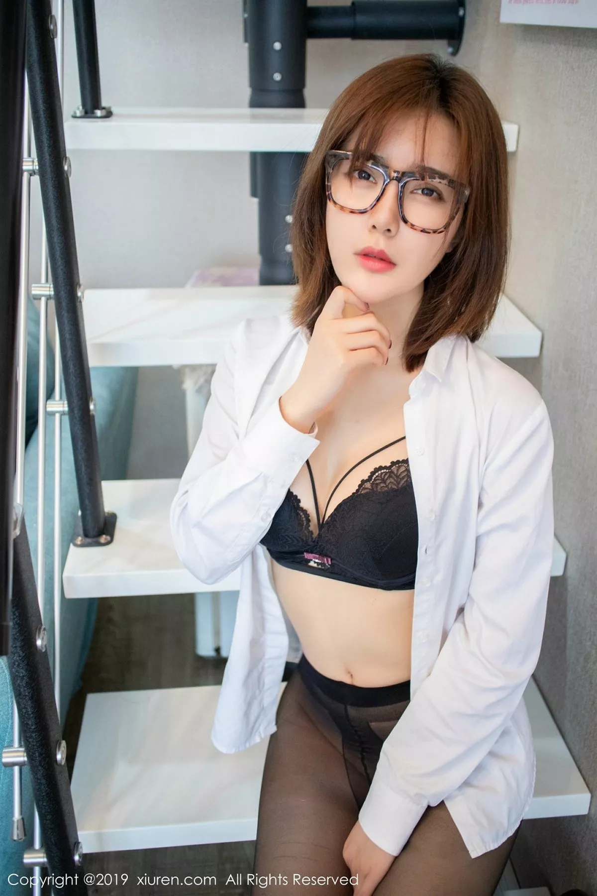 秀人集.com_[XiuRen秀人网]No.1439_嫩模Yomi悠蜜私房真空白衬衣配无内黑丝裤袜撩人诱惑写真45P
