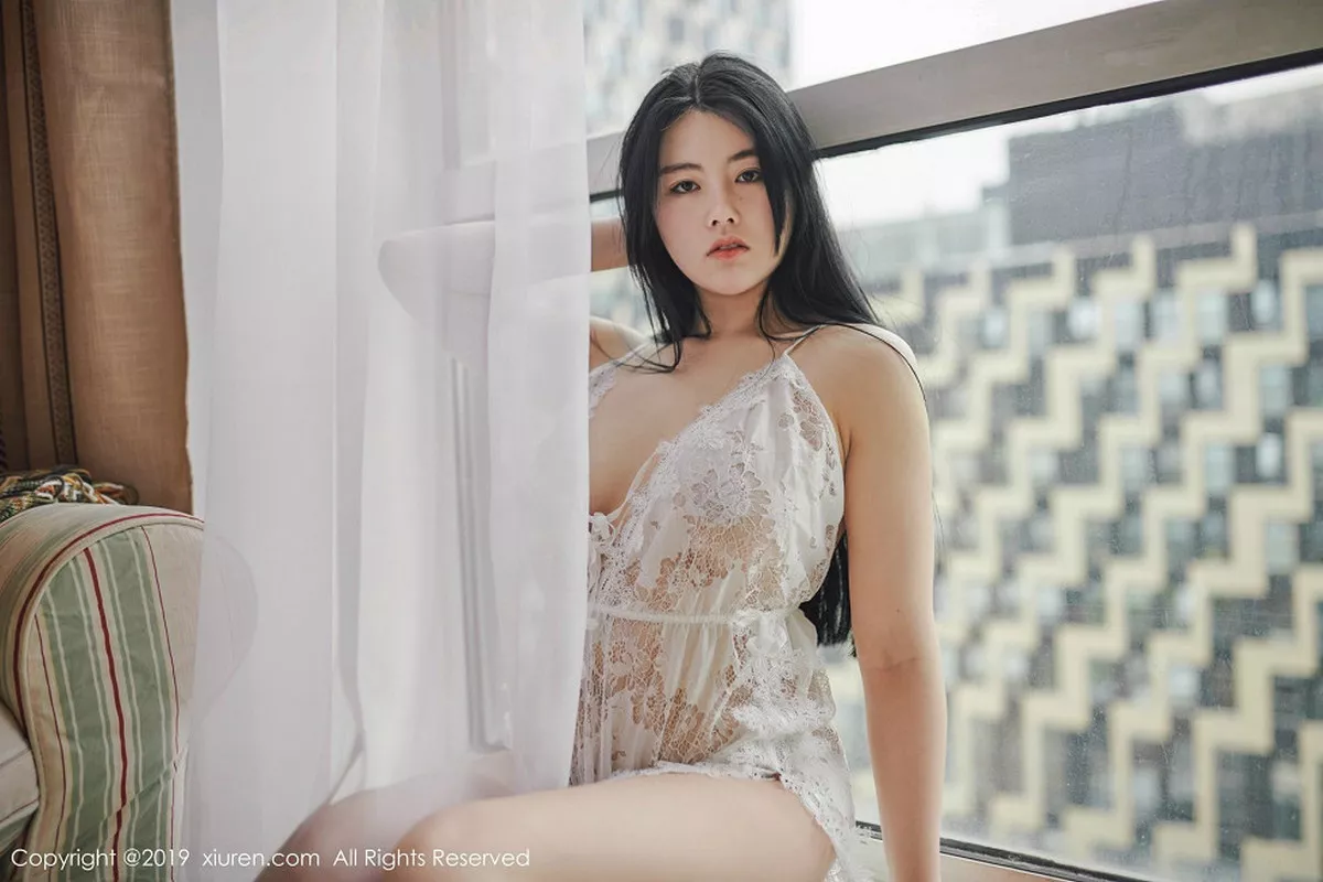 秀人集.com_[XiuRen秀人网]No.1468_嫩模娜露Selena私房白色镂空情趣内衣+护士装完美诱惑写真41P