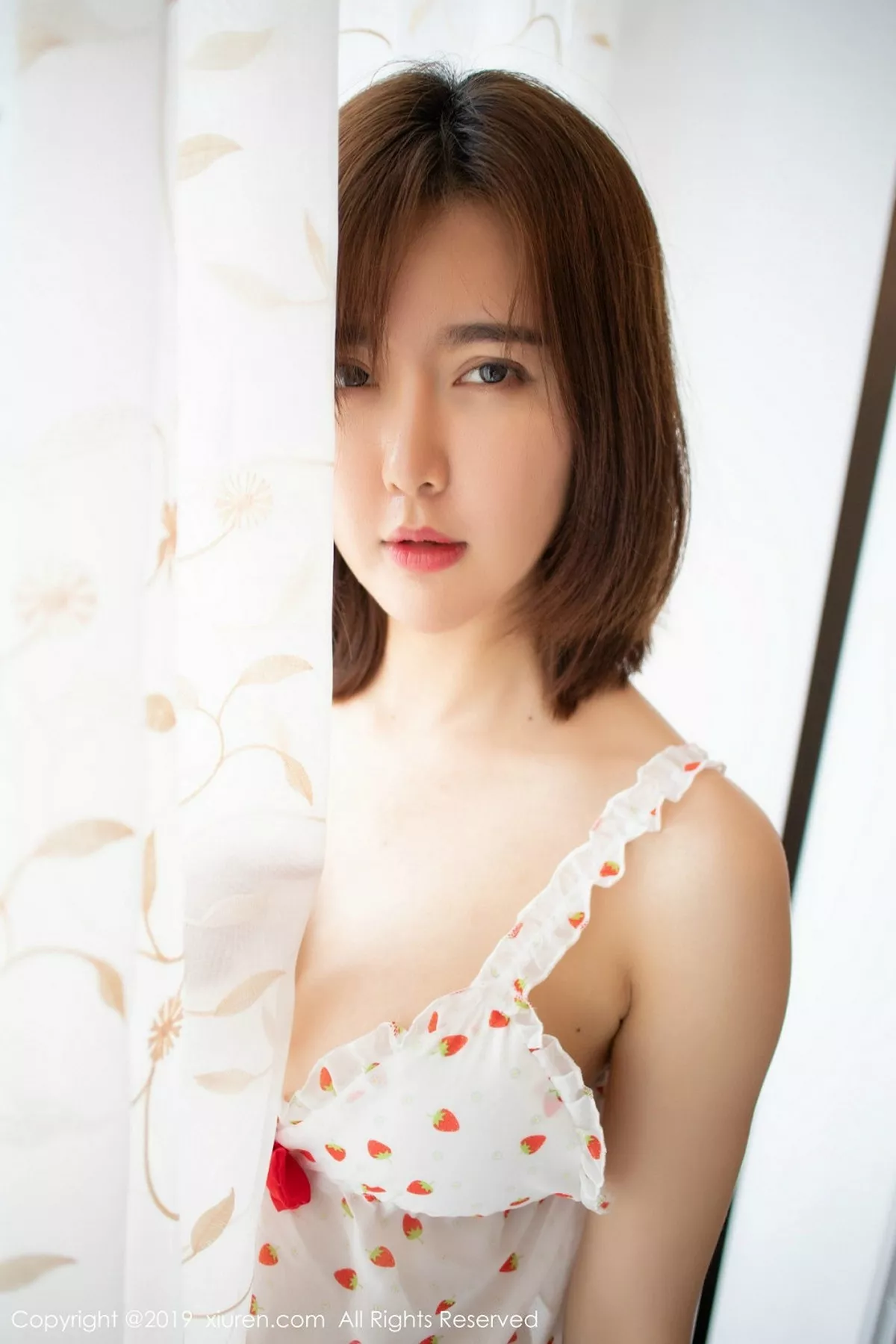 秀人集.com_[XiuRen秀人网]No.1471_嫩模yomi悠蜜私房草莓内衣半脱露豪乳翘臀火辣诱惑写真40P