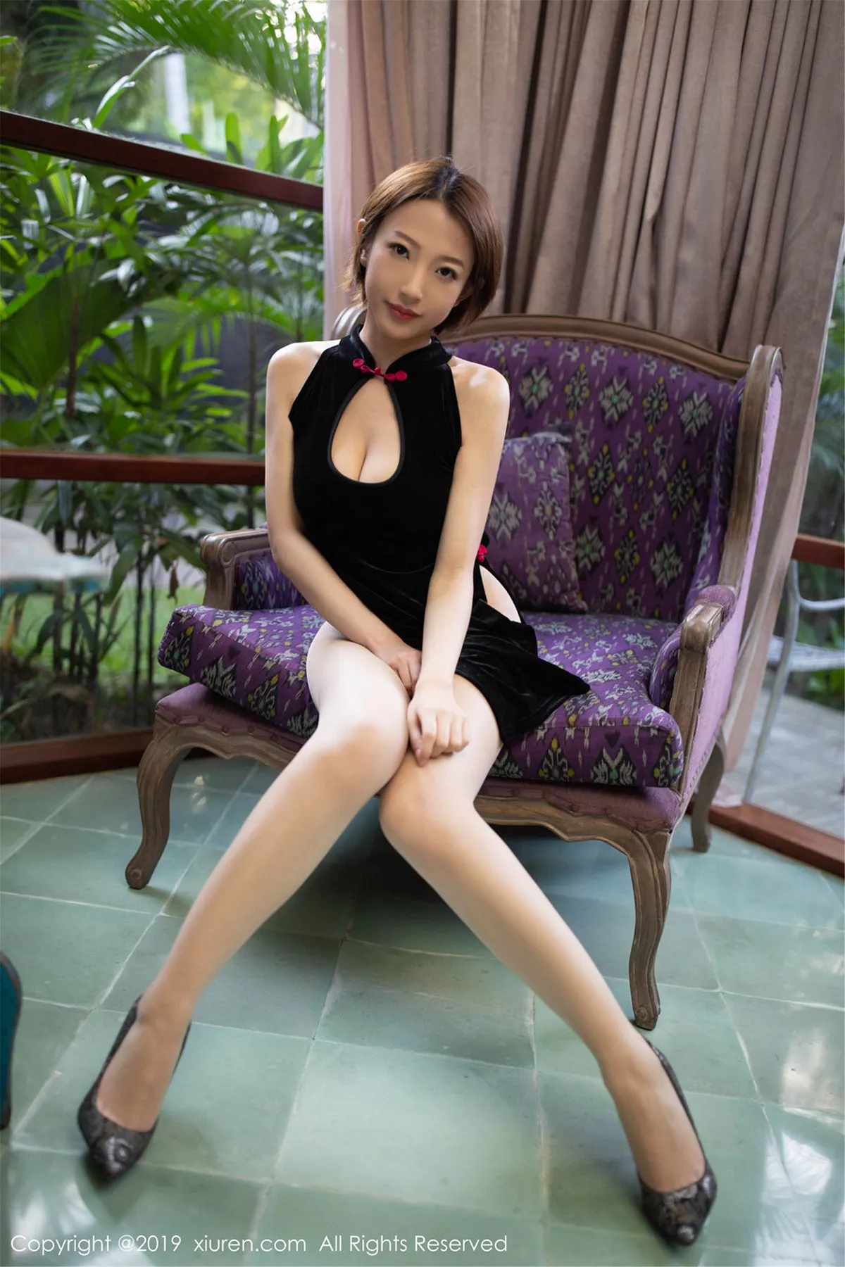 秀人集.com_[XiuRen秀人网]No.1581_嫩模Dreamy小乔巴厘岛旅拍古典韵味旗袍配肉丝裤袜惹火诱惑写真61P