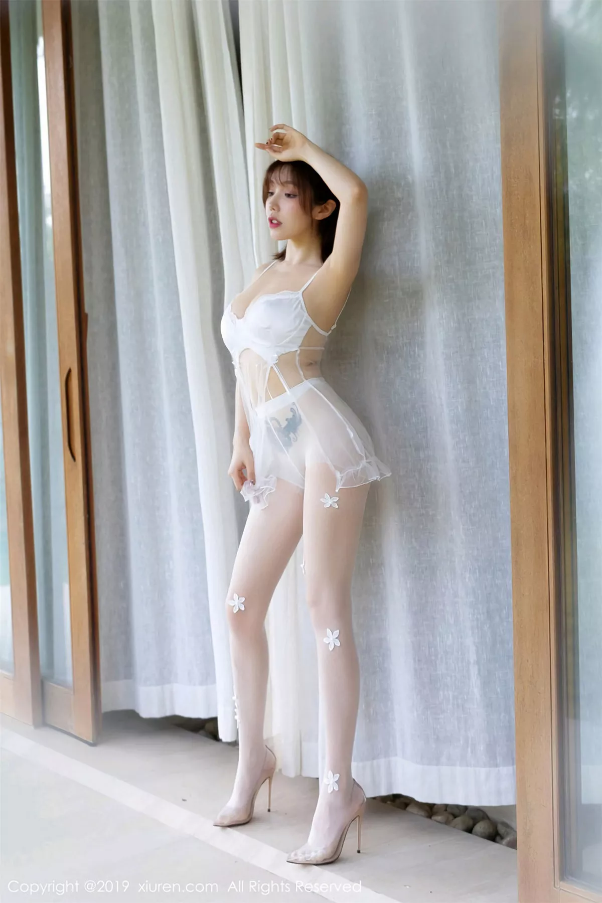 秀人集.com_[XiuRen秀人网]No.1578_女神黄乐然越南富国岛旅拍私房轻薄透视婚纱惹火诱惑写真50P