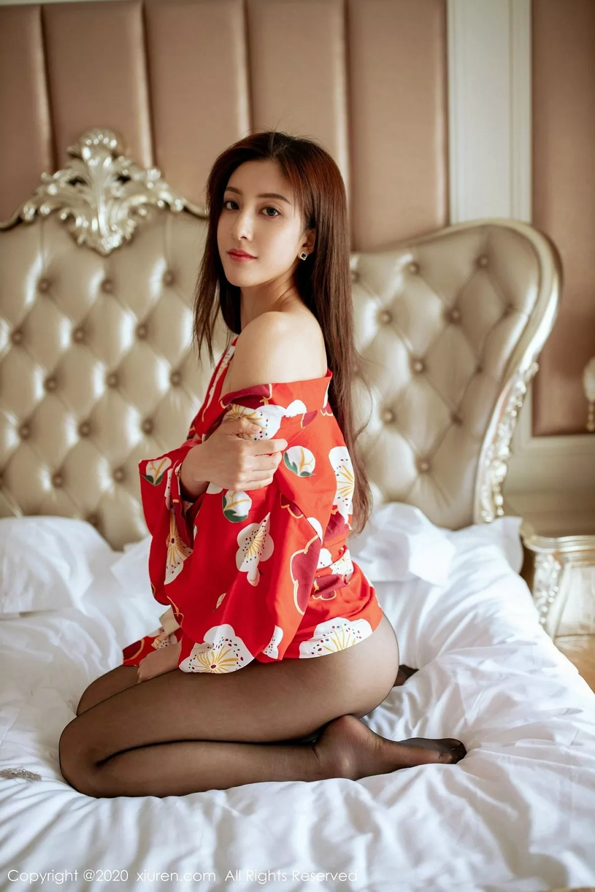 秀人集.com_[XiuRen秀人网]No.2015_嫩模林文文yooki私房鲜艳和服配无内黑丝撩人姿势诱惑写真65P