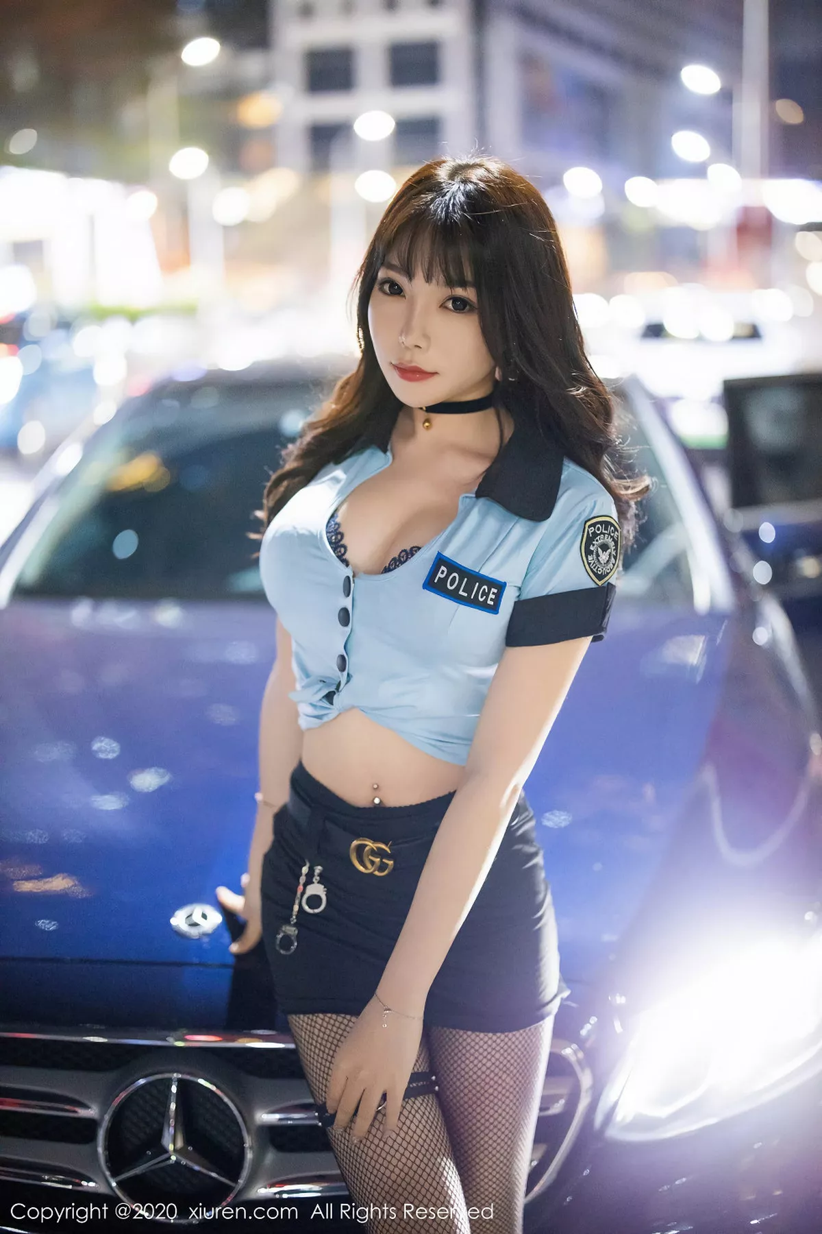 秀人集.com_[XiuRen秀人网]No.1982_女神芝芝Booty街头警花主题性感黑丝渔网秀火辣身材诱惑写真78P