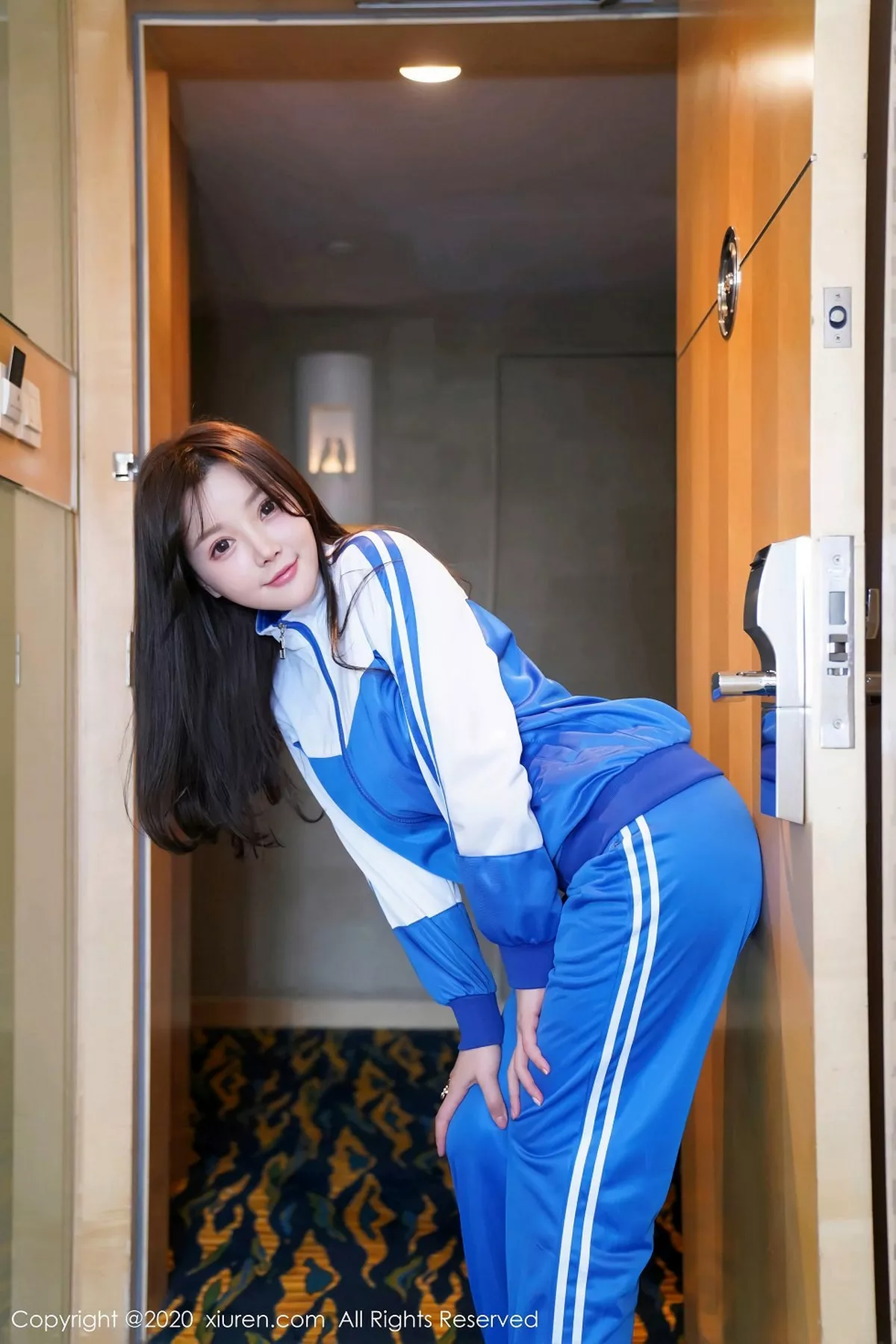 图片[12]-[XiuRen秀人网]第2113期糯美子写真-秀人集