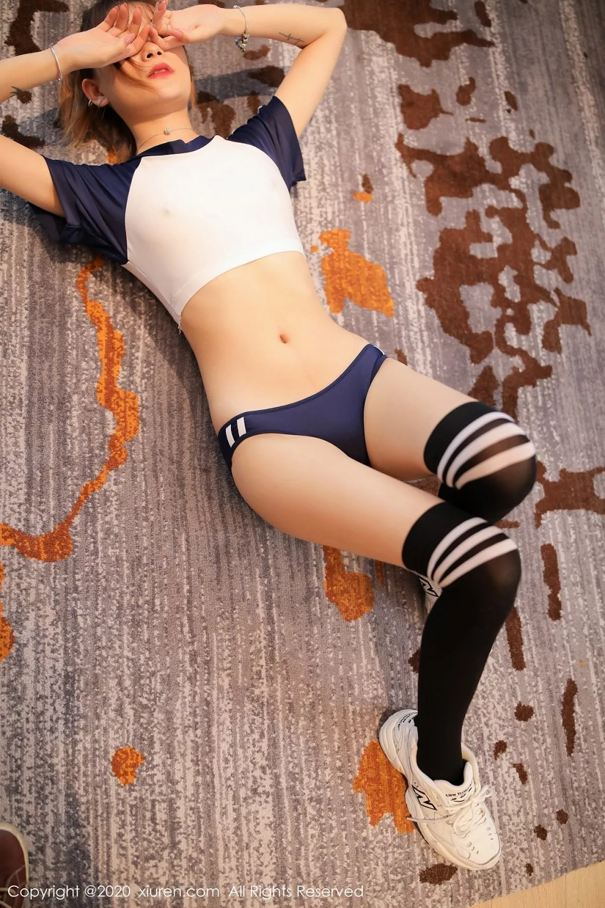 图片[19]-[XiuRen秀人网]第2102期周熙写真-秀人集