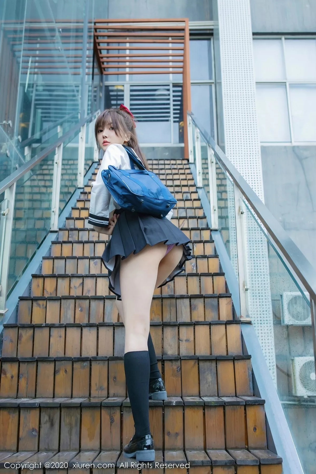 秀人集.com_[XiuRen秀人网]No.2193_嫩模糯美子Mini性感学生服主题真空露傲人豪乳极致诱惑写真50P