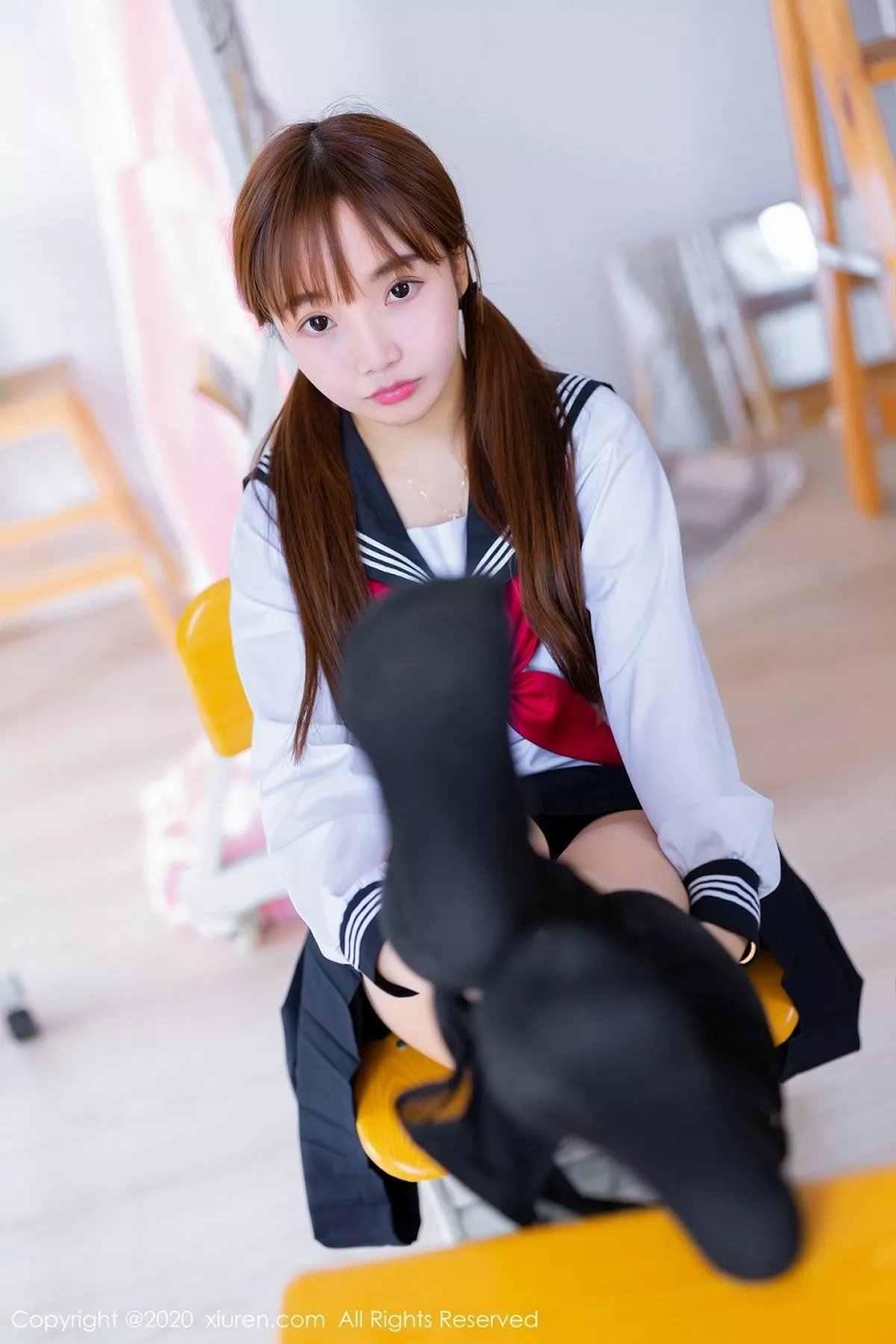 秀人集.com_[XiuRen秀人网]No.2196_嫩模团团子_una经典JK制服配黑色丁字裤秀翘臀撩人诱惑写真59P